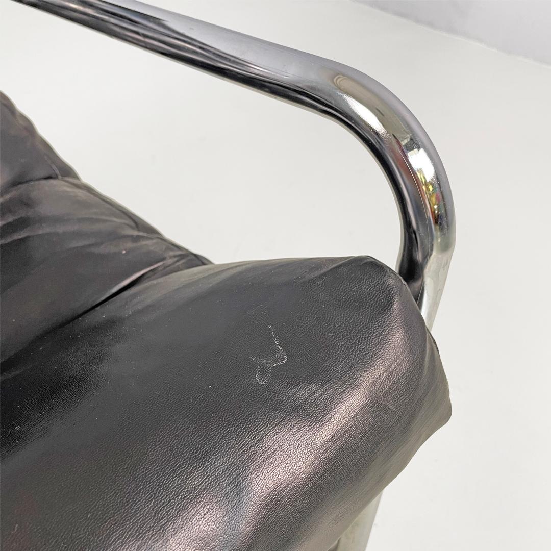 Italian modern armchairs in tubular metal and black synthetic leather, 1970s Bon état - En vente à MIlano, IT