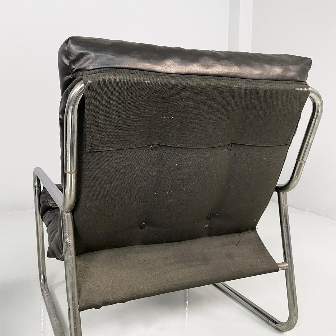 Métal Italian modern armchairs in tubular metal and black synthetic leather, 1970s en vente