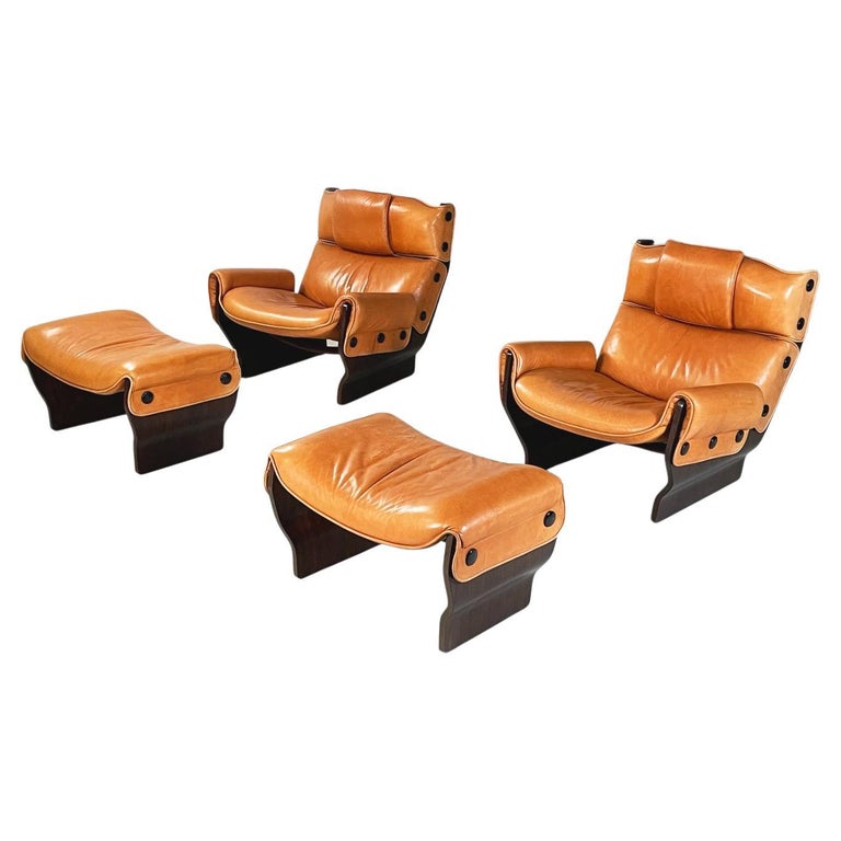 Italian Modern Armchairs with Ottomans P110 Canada by Borsani for Tecno