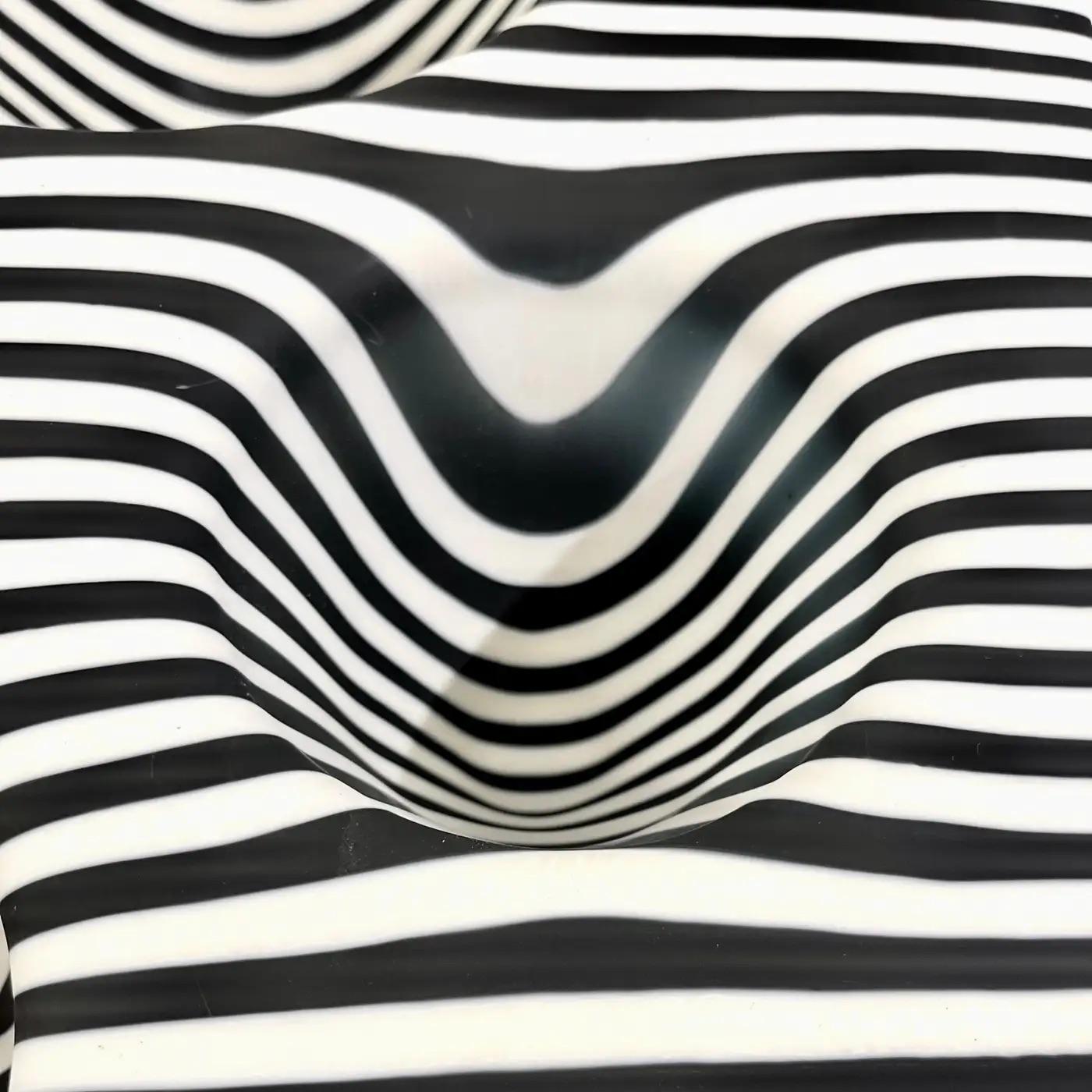 Art moderne italien, vase organique en verre de Murano à rayures noires et blanches Neuf - En vente à New York, NY