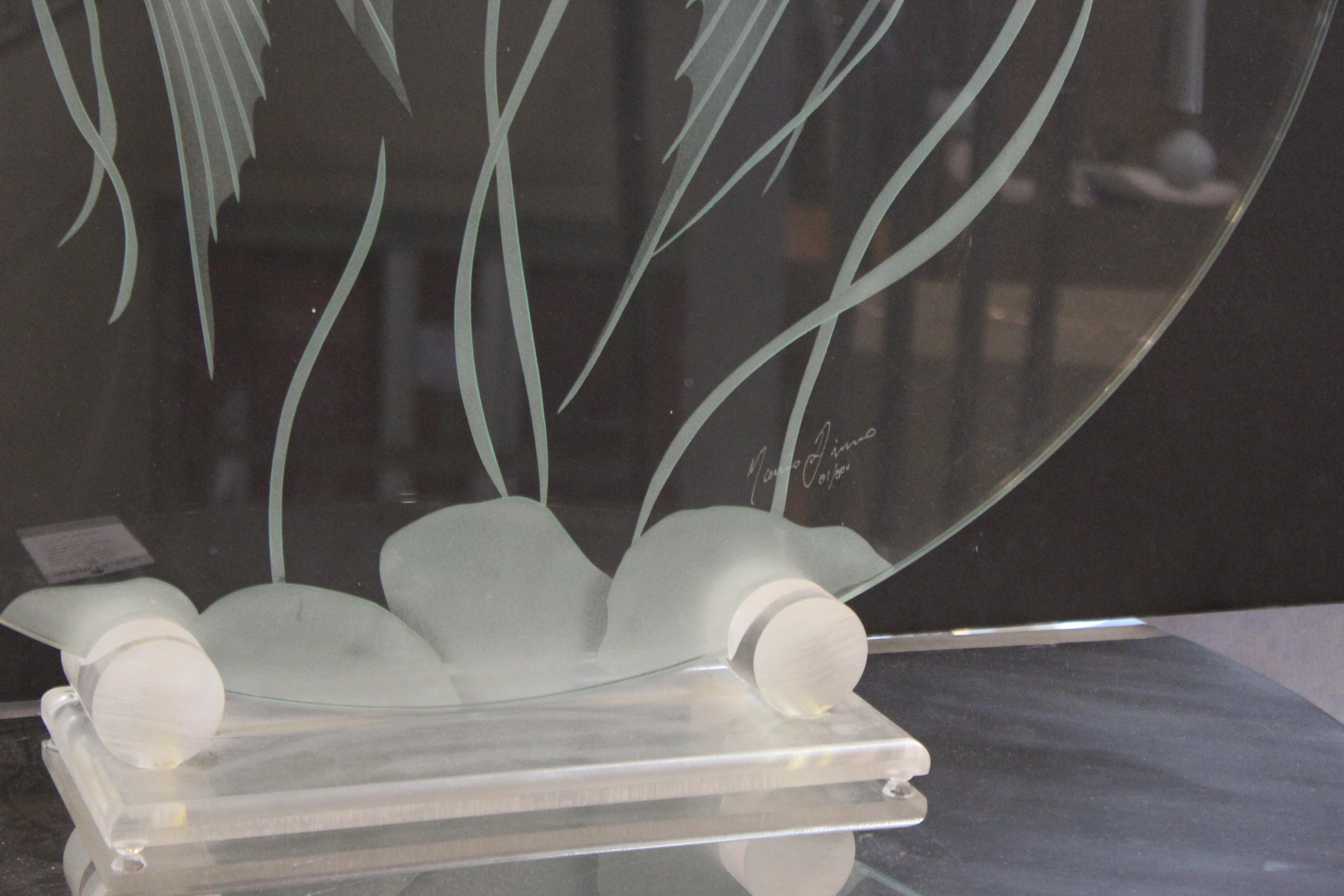 Italian Modern Art Glass Disc With Etched Fish Scene Atop Lucite Stand In Good Condition In Astoria, NY