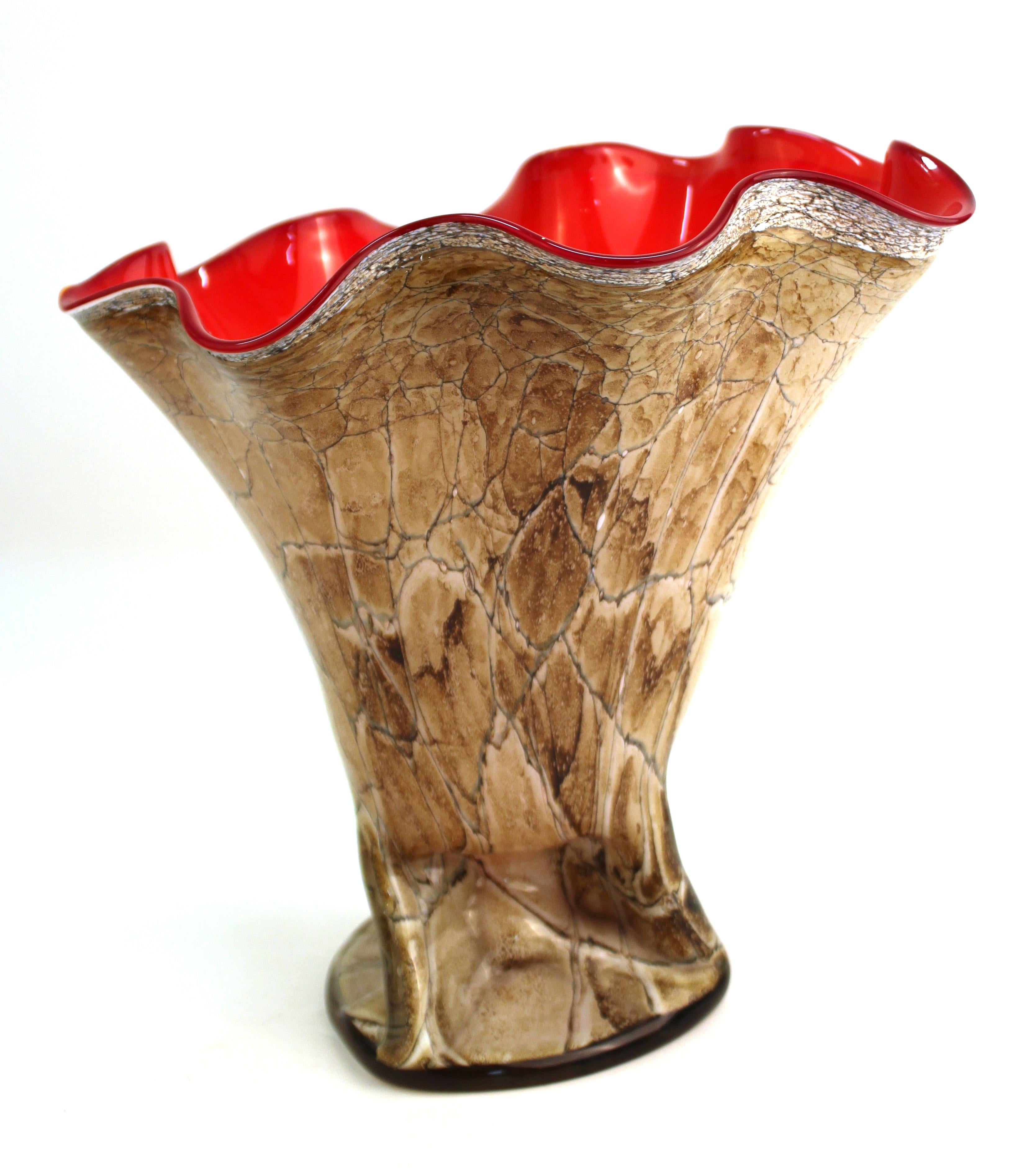 Post-Modern Italian Modern Art Glass Handkerchief Bowl or Vase