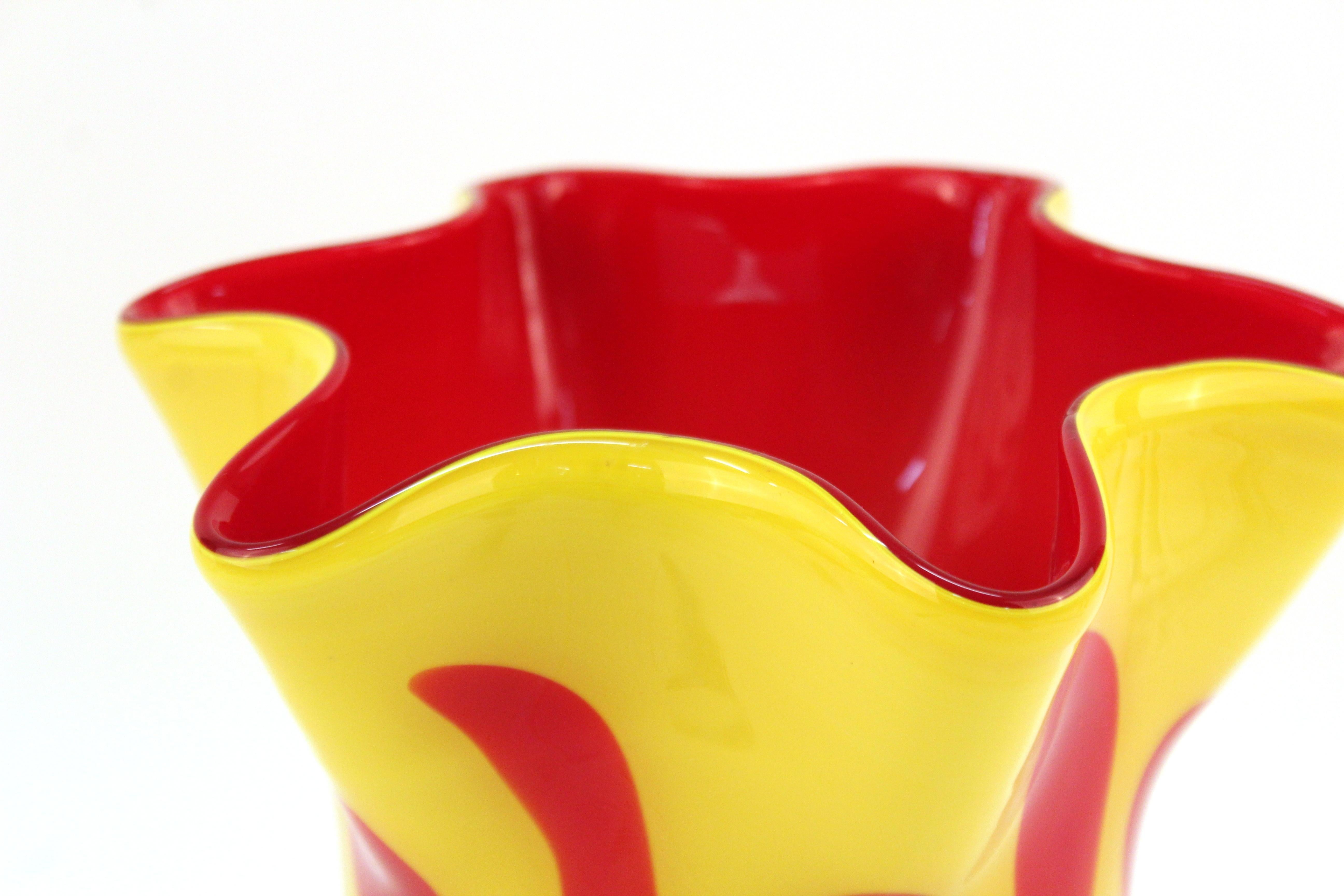 20th Century Italian Modern Art Glass Handkerchief Vase For Sale
