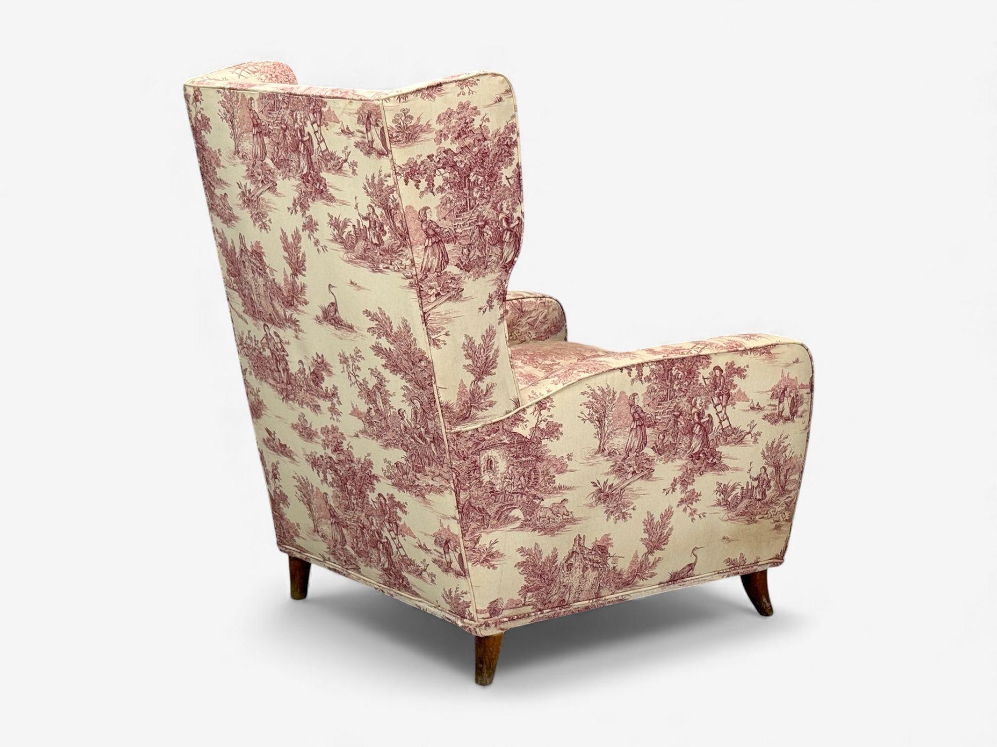 Chaises à dossier large modernes italiennes, en bois de frêne et tissu, Italie, années 1950 en vente 5