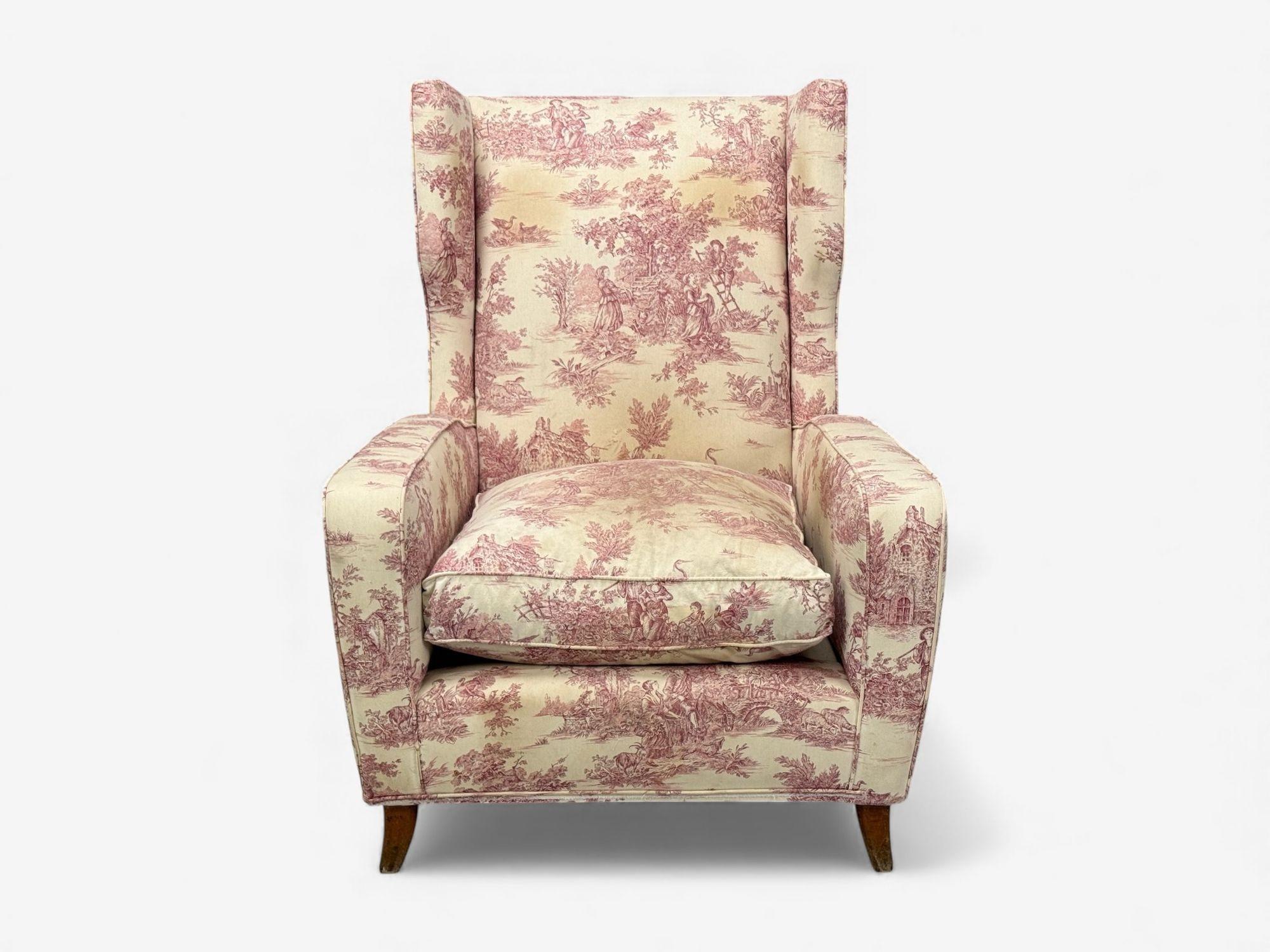 Tissu Chaises à dossier large modernes italiennes, en bois de frêne et tissu, Italie, années 1950 en vente