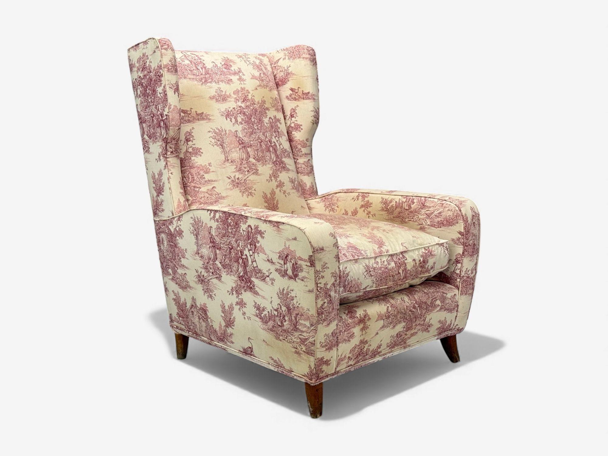 Chaises à dossier large modernes italiennes, en bois de frêne et tissu, Italie, années 1950 en vente 1