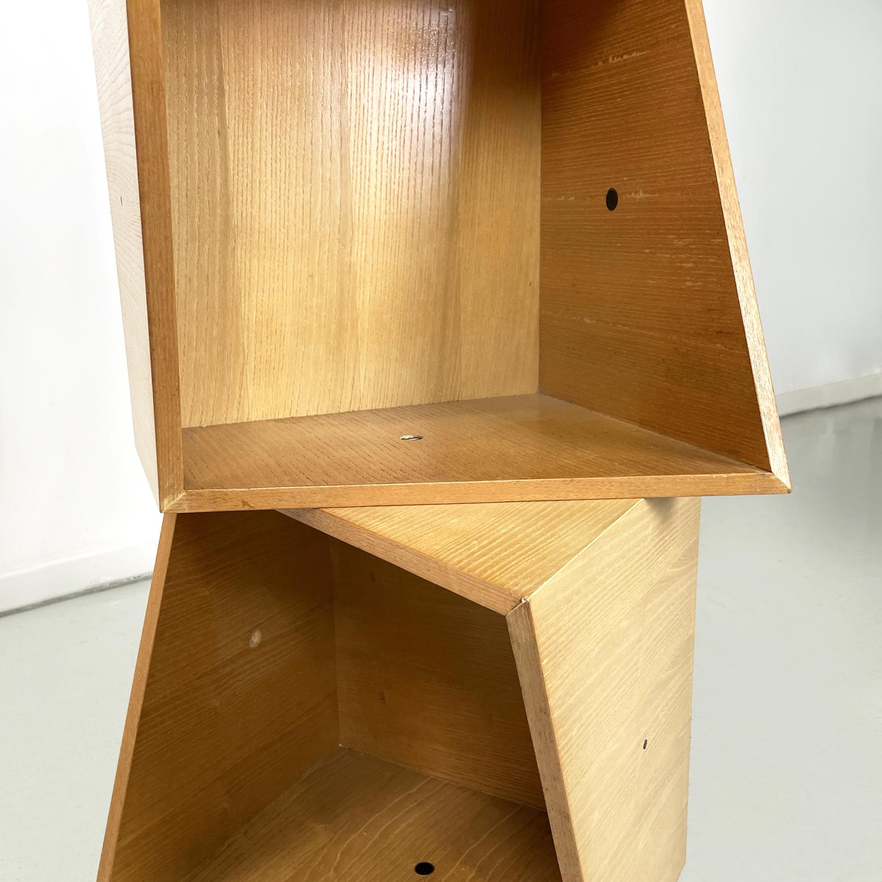 Italian modern Asymmetric bookcase with 2 shelves in light wood, 1980s For Sale 1