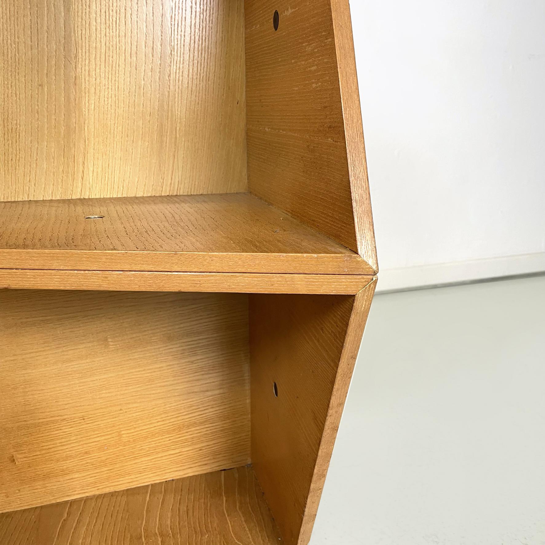 Italian modern Asymmetric bookcase with 2 shelves in light wood, 1980s For Sale 3