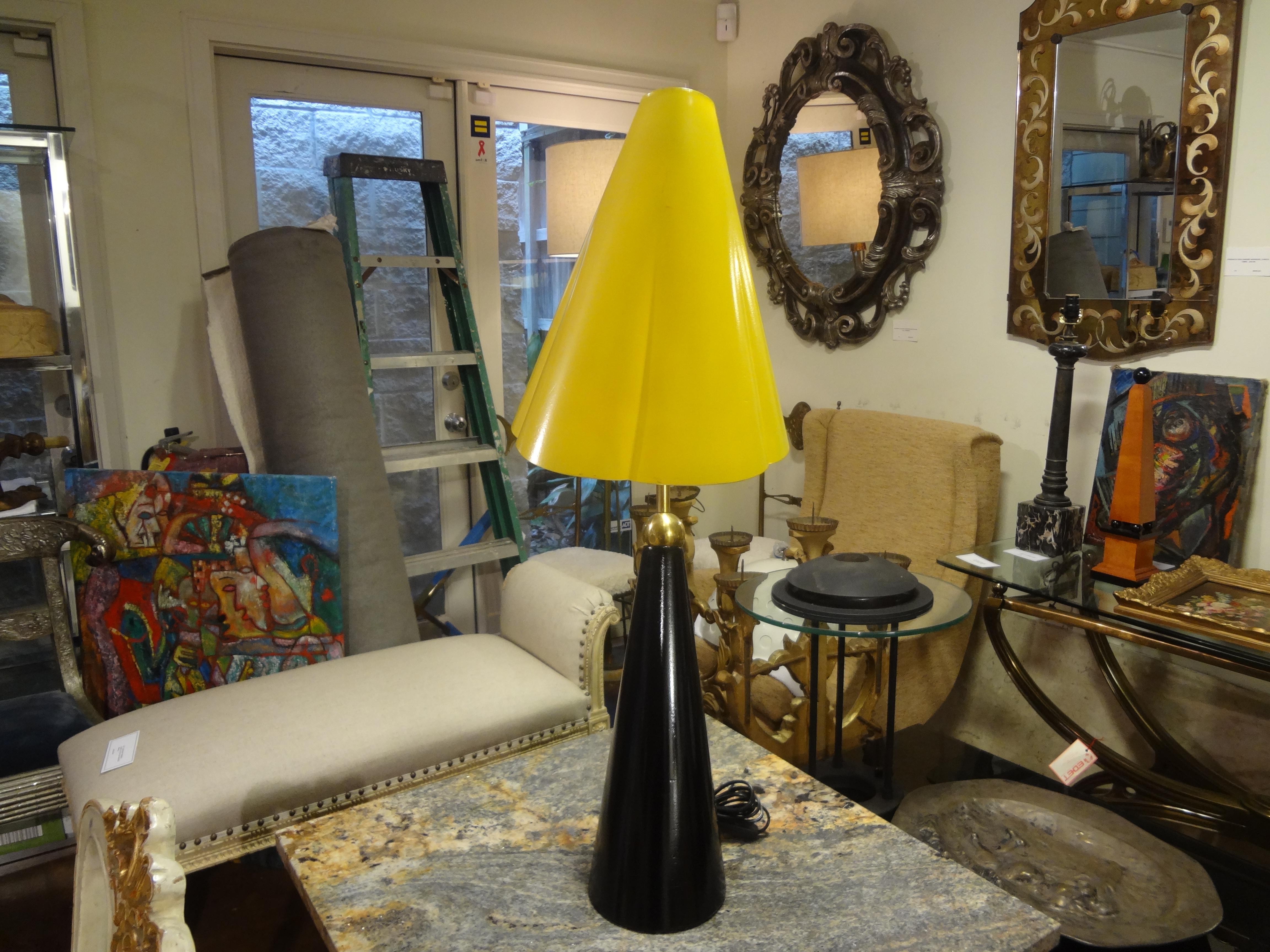 Italian Modern Asymmetrical Lamp Attributed to Gino Sarfatti for Arteluce 3