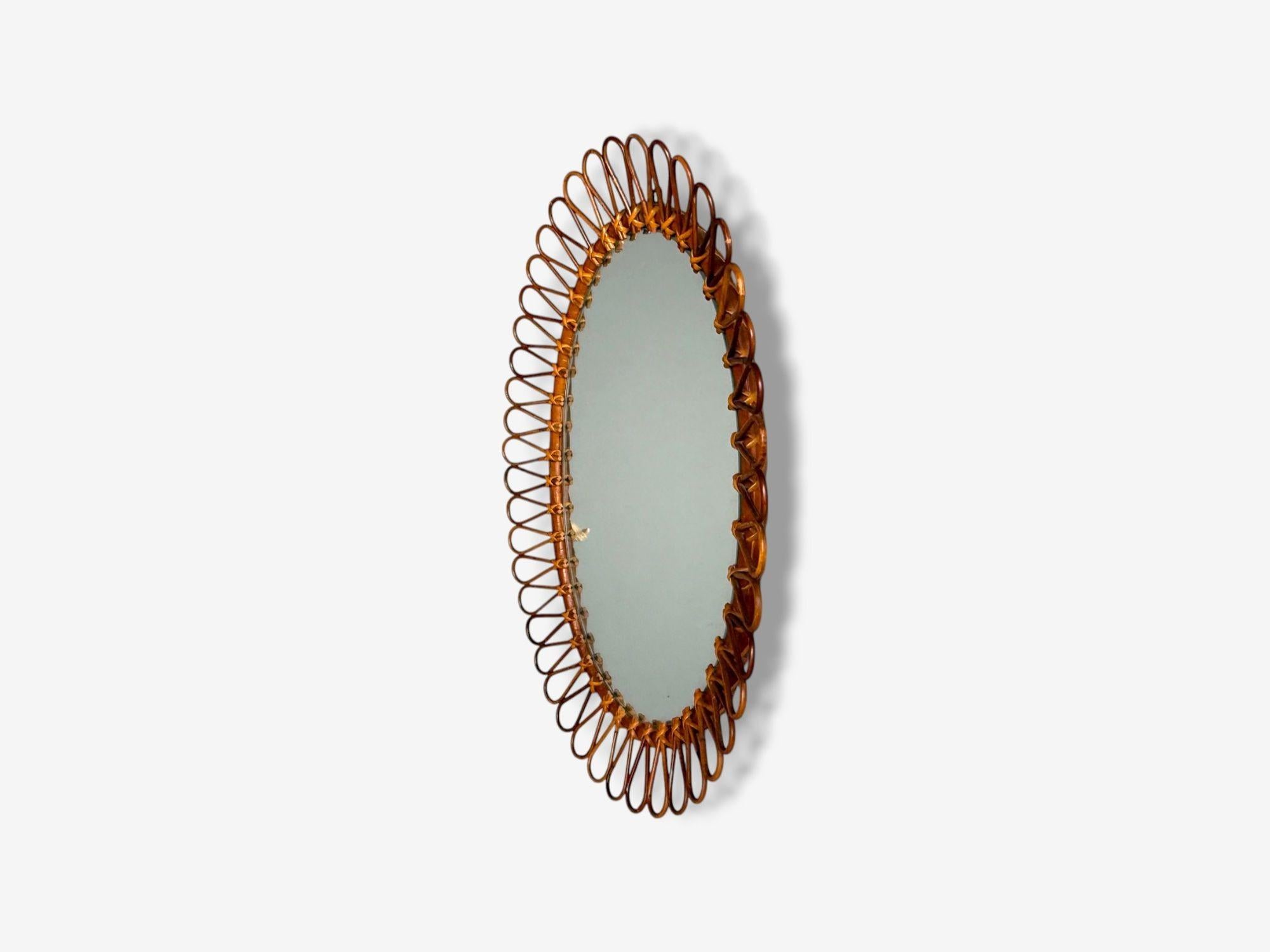 Espejo de pared ovalado, moderno italiano, bambú, caña, Italia, años 50 en Bueno estado para la venta en Manhasset, NY