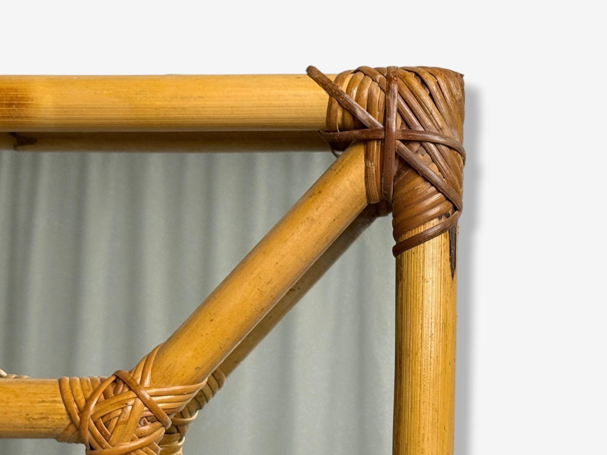 Miroir mural moderne italien en bambou et verre, Italie, années 1950 Bon état - En vente à Manhasset, NY