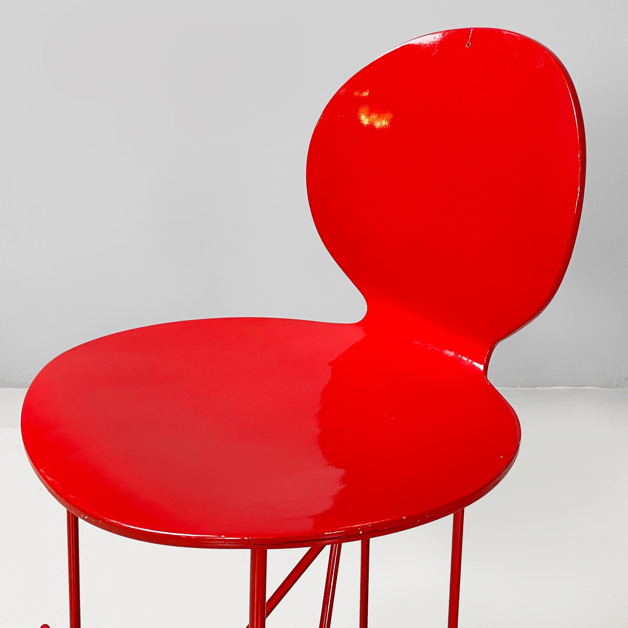 Metallo Sgabelli da bar moderni italiani in legno e metallo rosso, anni '80 in vendita