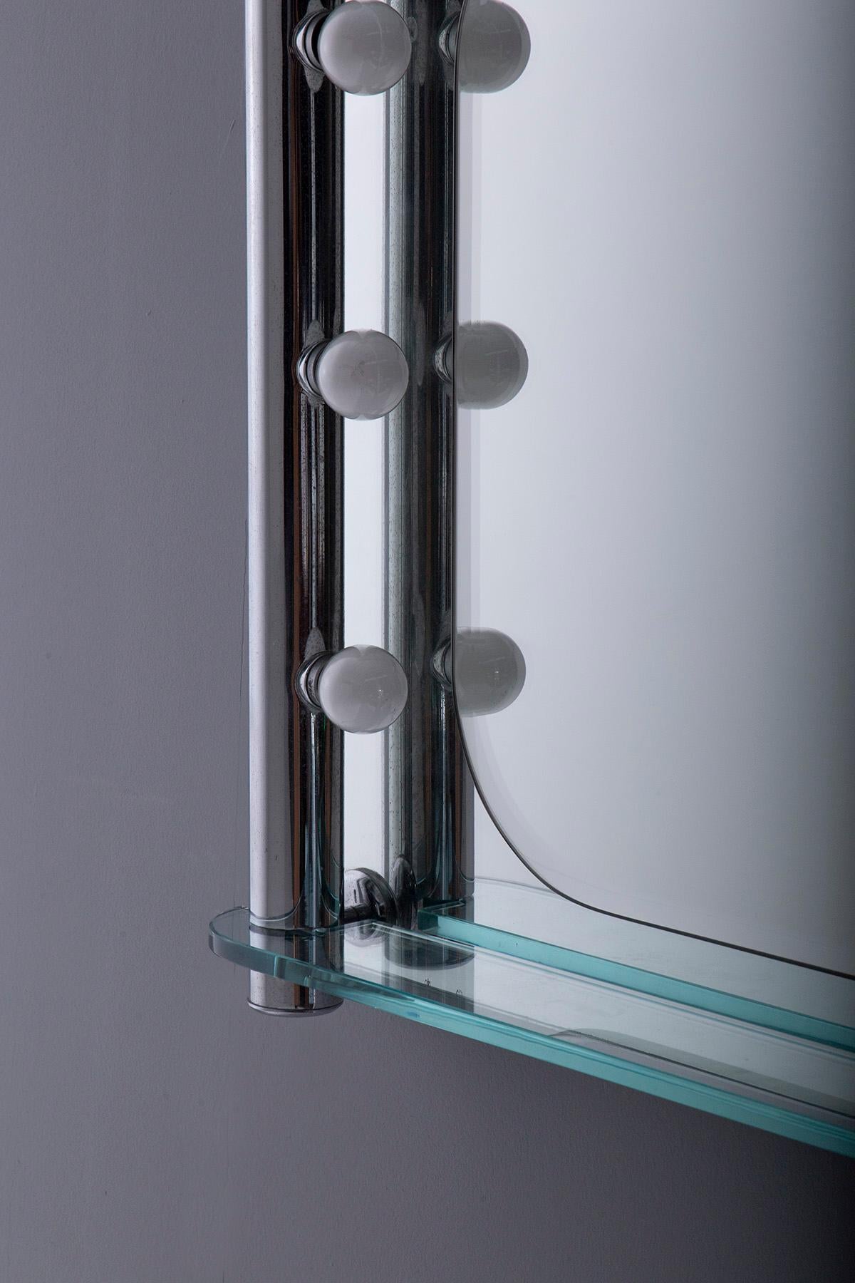 Late 20th Century Italian modern bathroom mirror branded LUPI in vendita