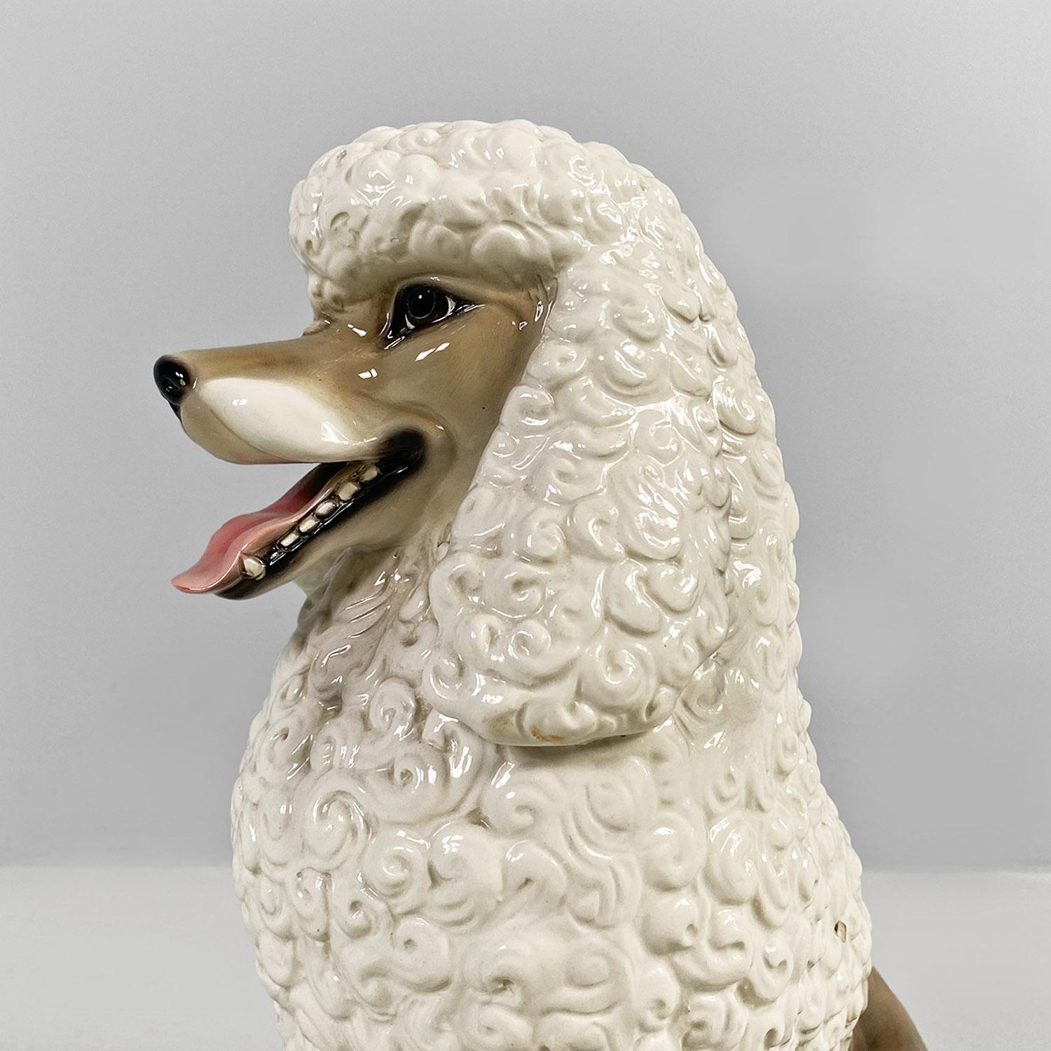 Moderne italienische Skulptur eines Pudels aus beige und weißer Keramik von Ronzan, 1970er Jahre im Angebot 3