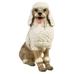 Escultura moderna italiana de caniche de cerámica beige y blanca de Ronzan, años 70