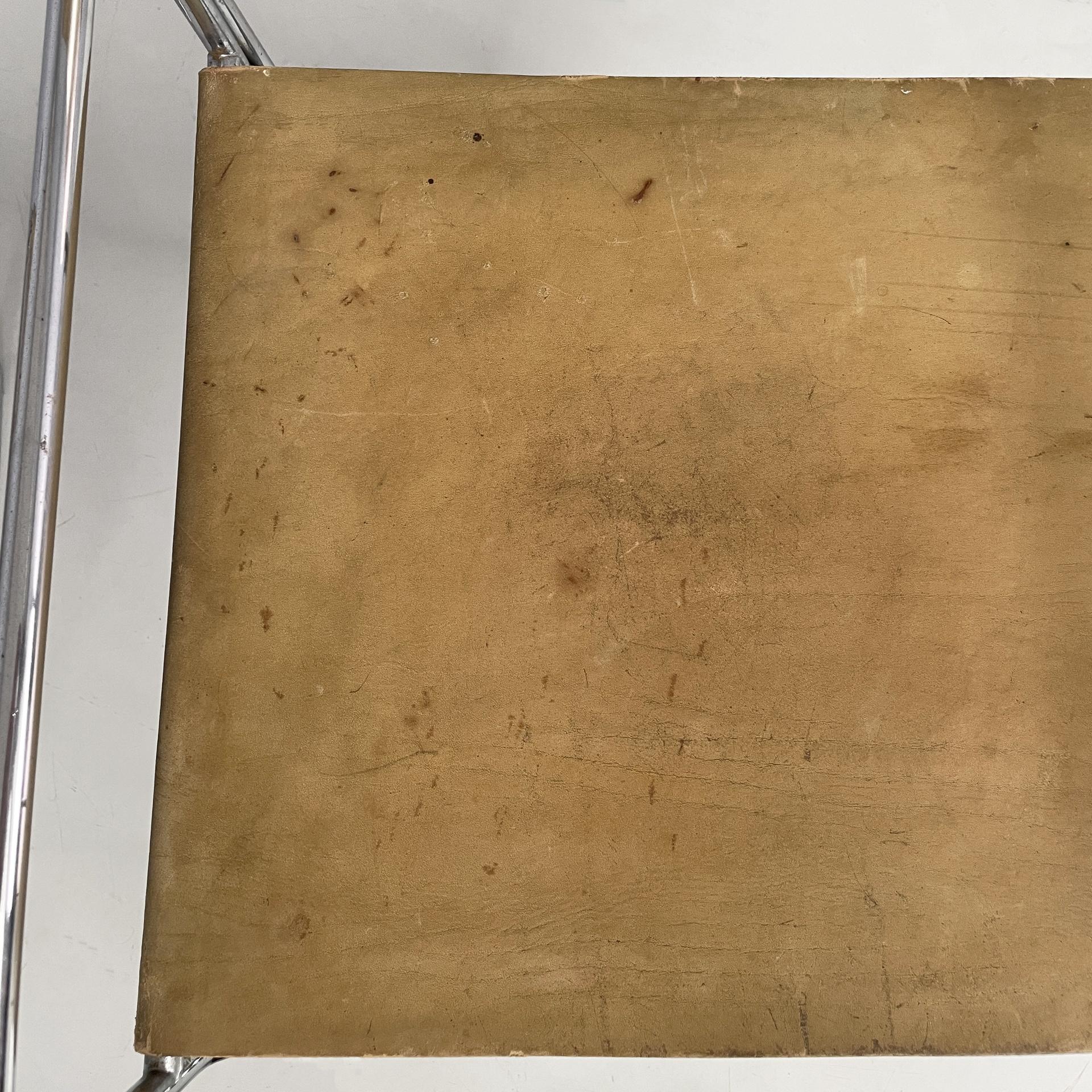 Italienische moderne beige Stühle Libellula von Giovanni Carini für Planula, 1970er Jahre im Angebot 4