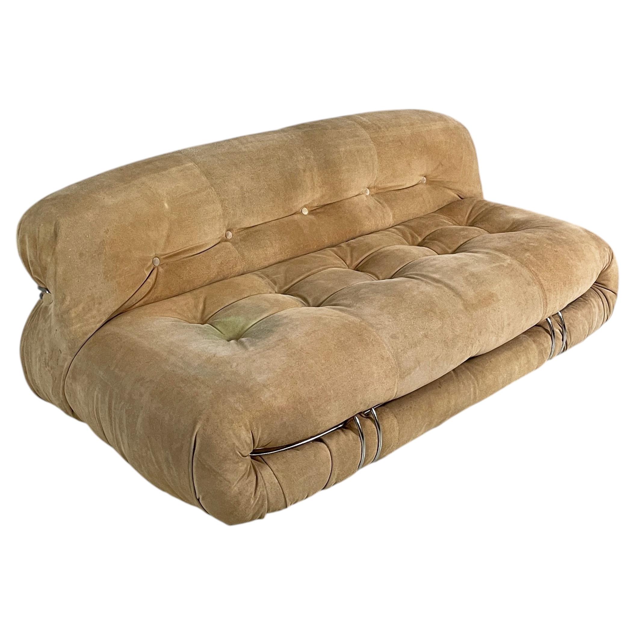 Italienisches modernes beigefarbenes Sämischleder-Sofa Soriana von Afra Tobia Scarpa Cassina 1970er Jahre