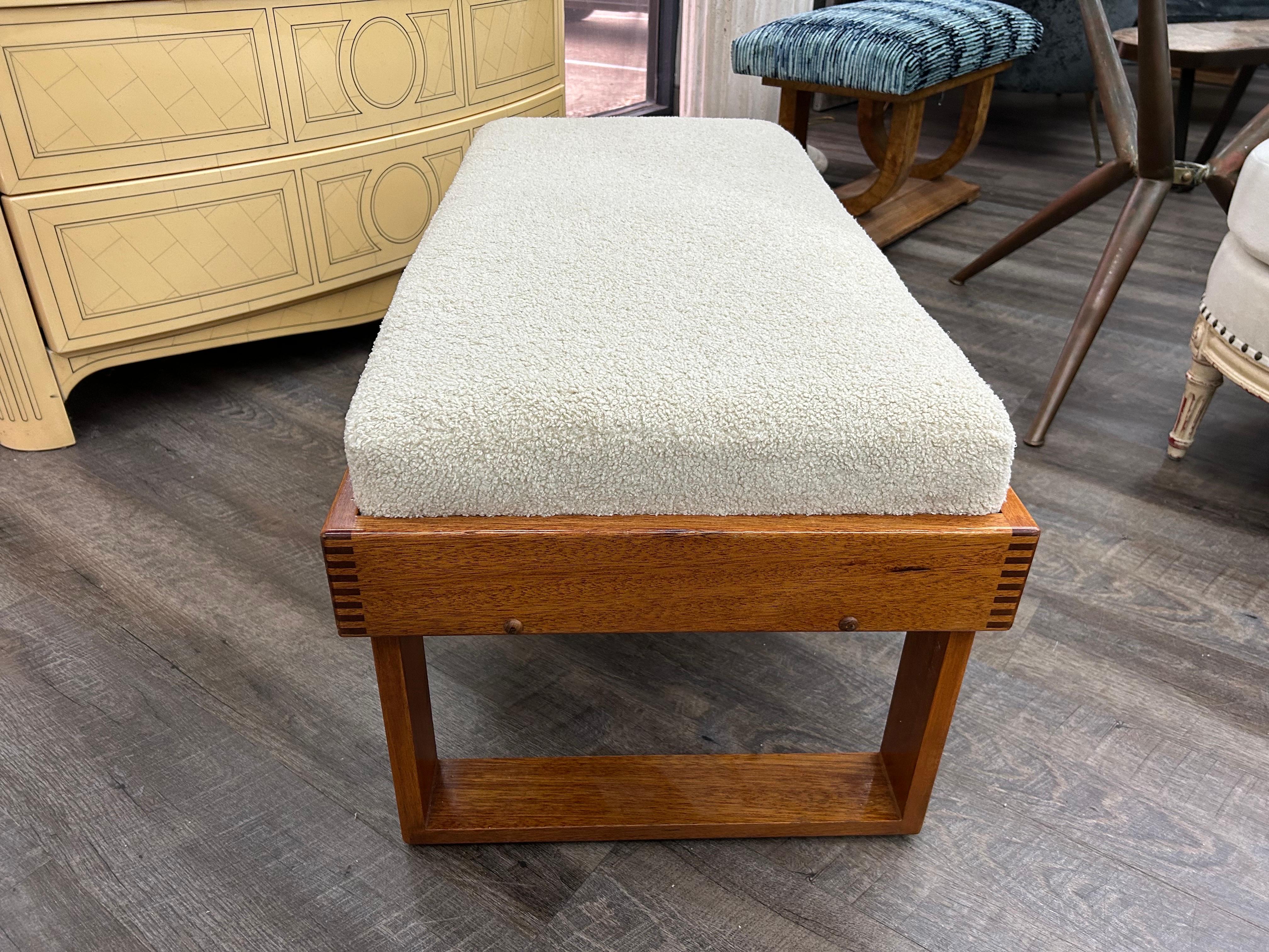 Banco moderno italiano de Vittorio Dassi Bouclé en venta