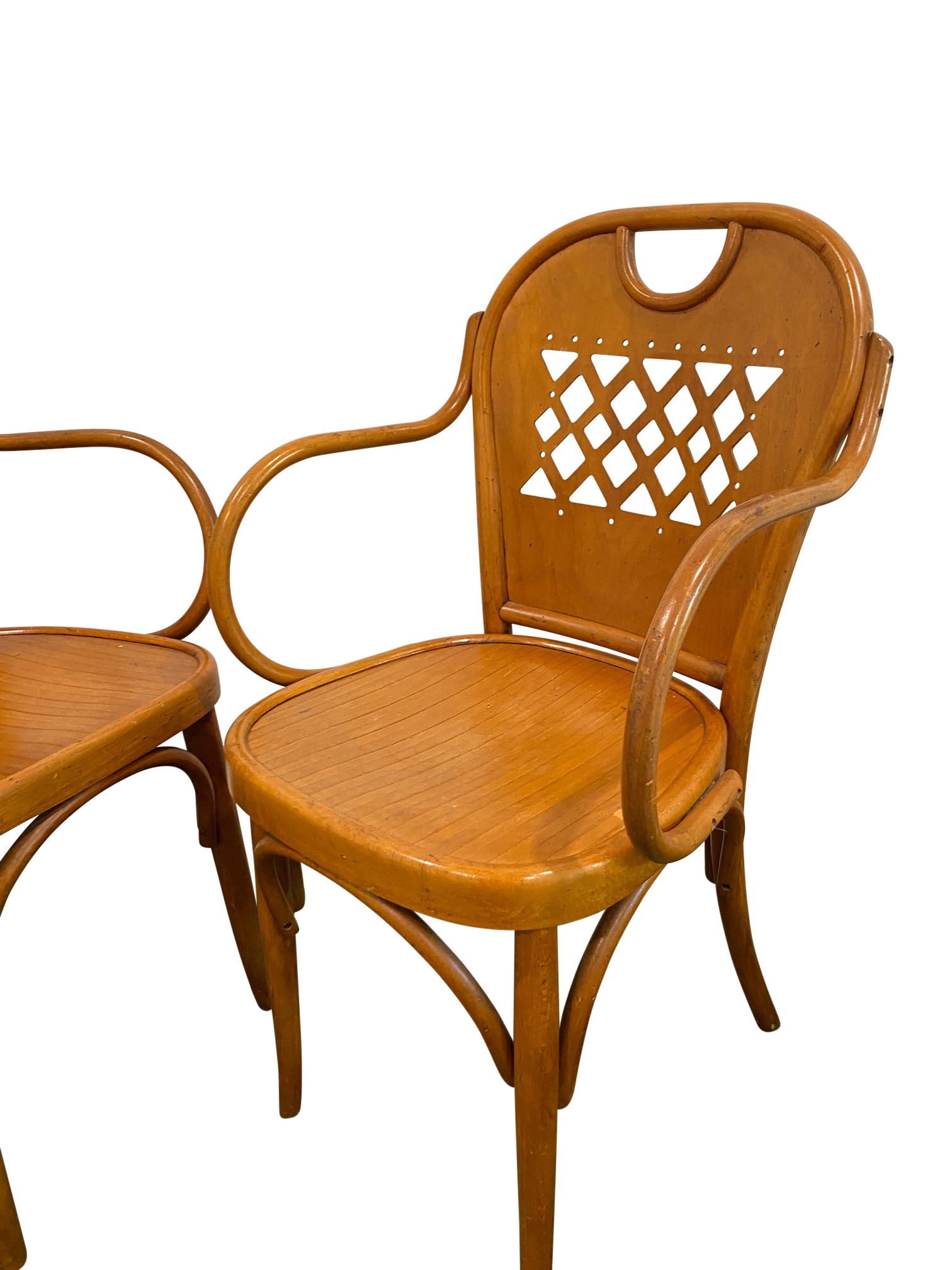 Italian Modern Bistro Dining Chairs 'Set 4', Bentwood, 1940s Thonet Style Wood 1