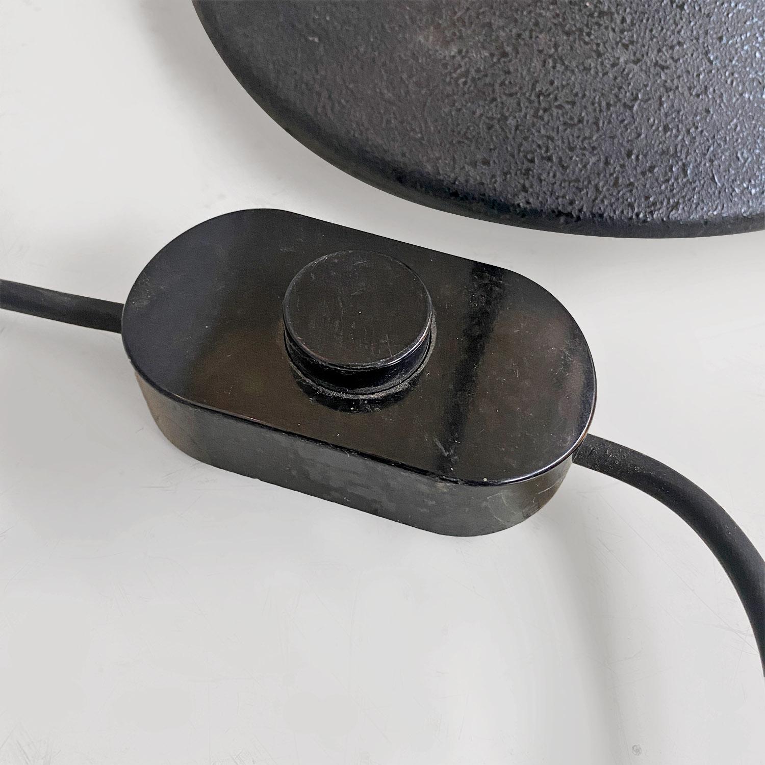 Lampada da terra regolabile in metallo nero e rosso di Tronconi, anni '80. in vendita 5