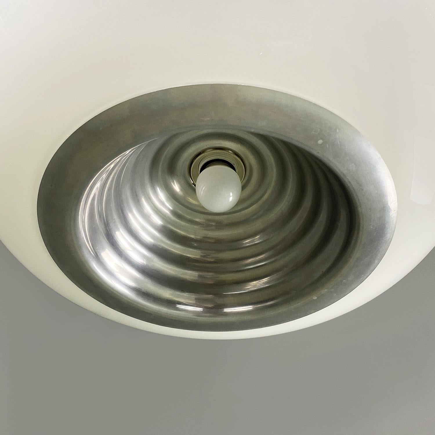 Moderner italienischer schwarz-weißer Kronleuchter der Gebrüder Castiglioni, Flos 1965 im Zustand „Gut“ im Angebot in MIlano, IT