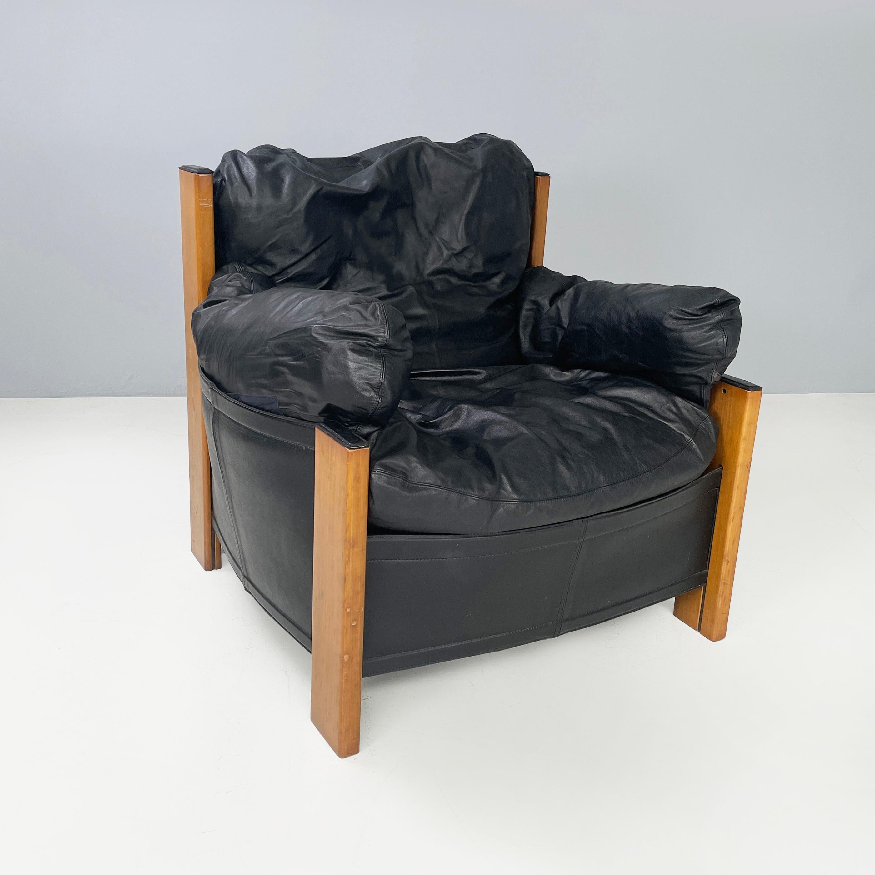 Modern Italian modern Black armchair Artona by Afra and Tobia Scarpa for Maxalto, 1970s For Sale