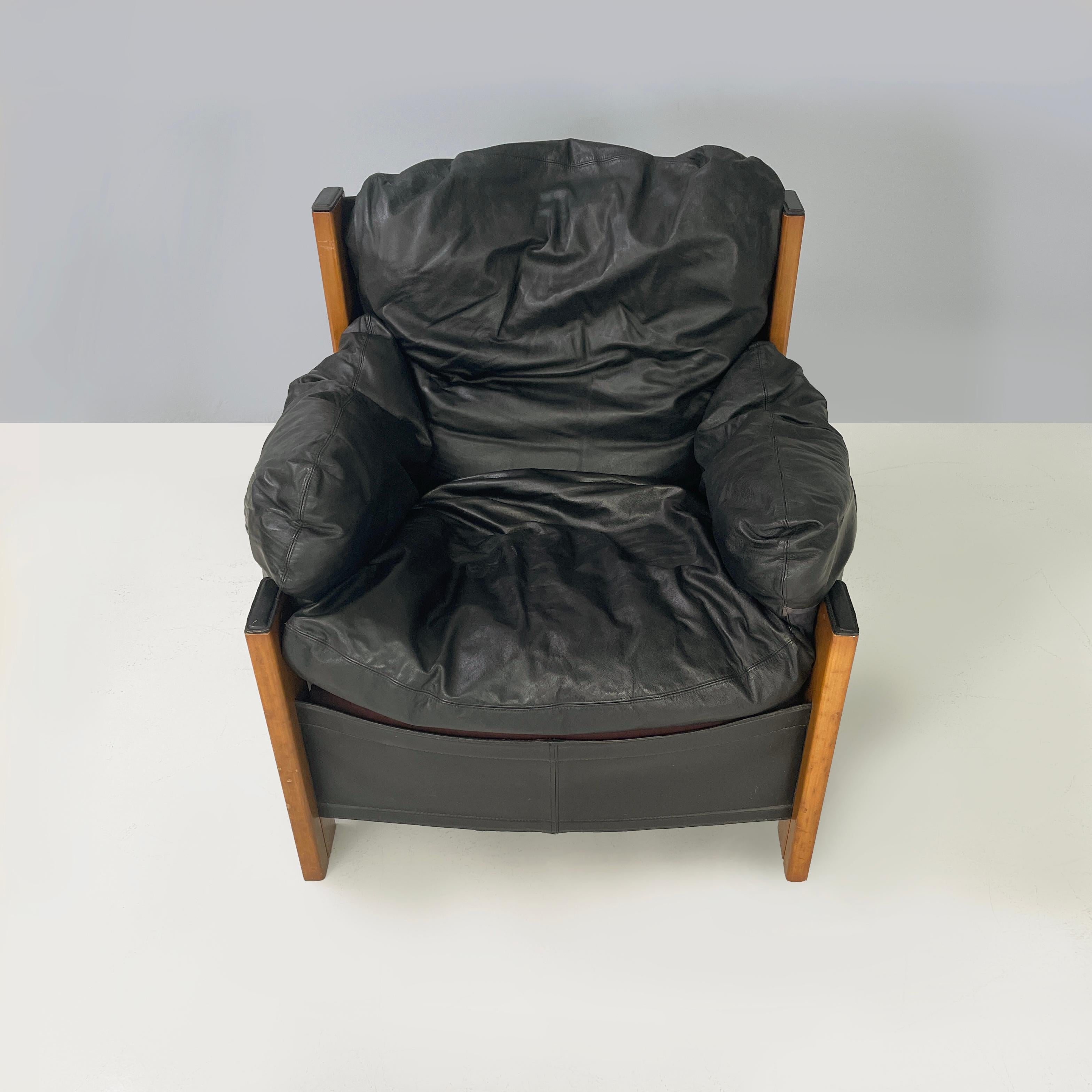 Late 20th Century Italian modern Black armchair Artona by Afra and Tobia Scarpa for Maxalto, 1970s For Sale