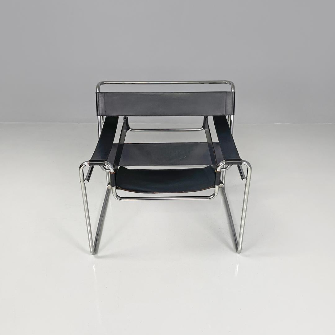 Italian modern black armchair Wassily or B3 by Marcel Breuer for Gavina, 1970s For Sale 1