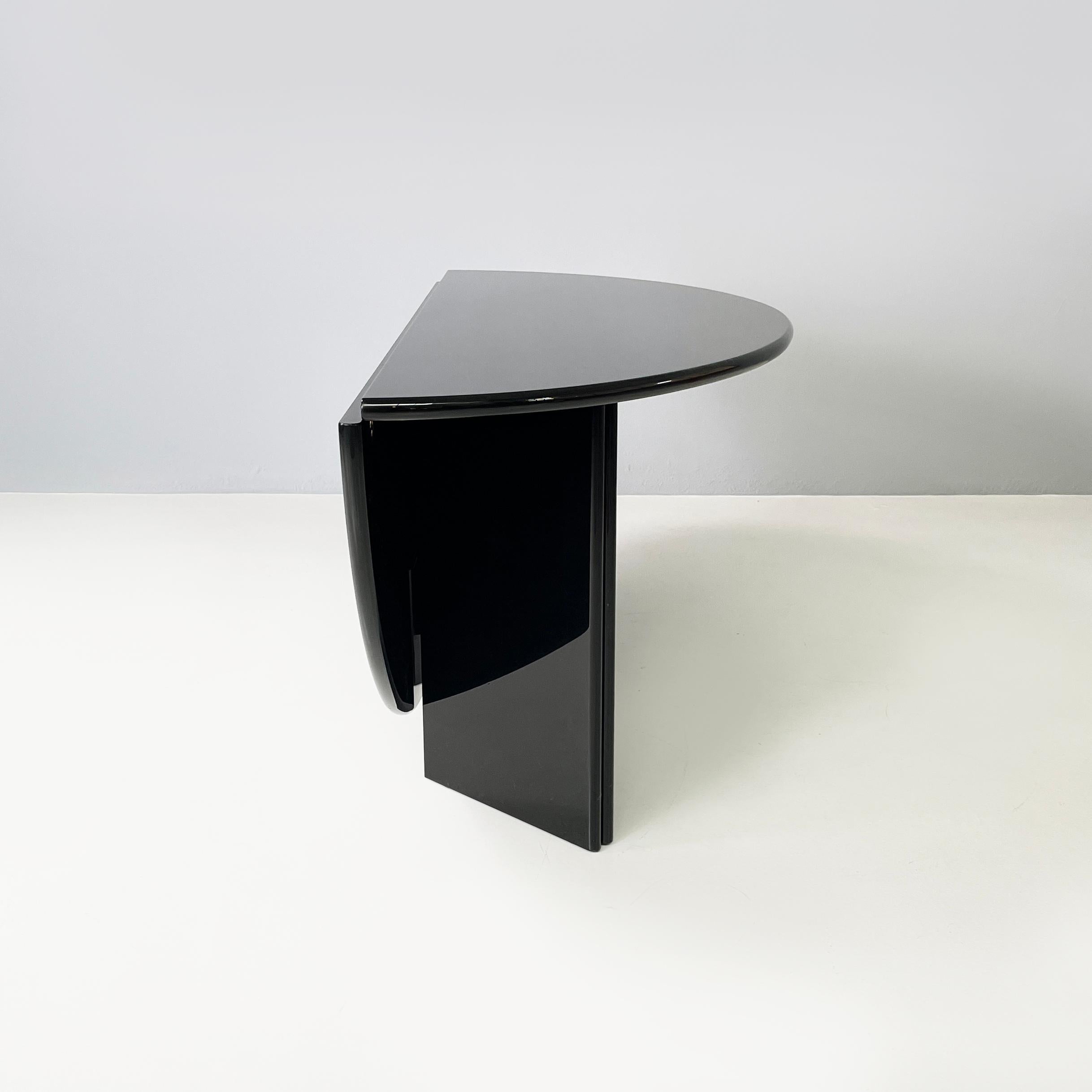 Italian modern Black Dining table or console by Takahama for Cassina, 1970s For Sale 1