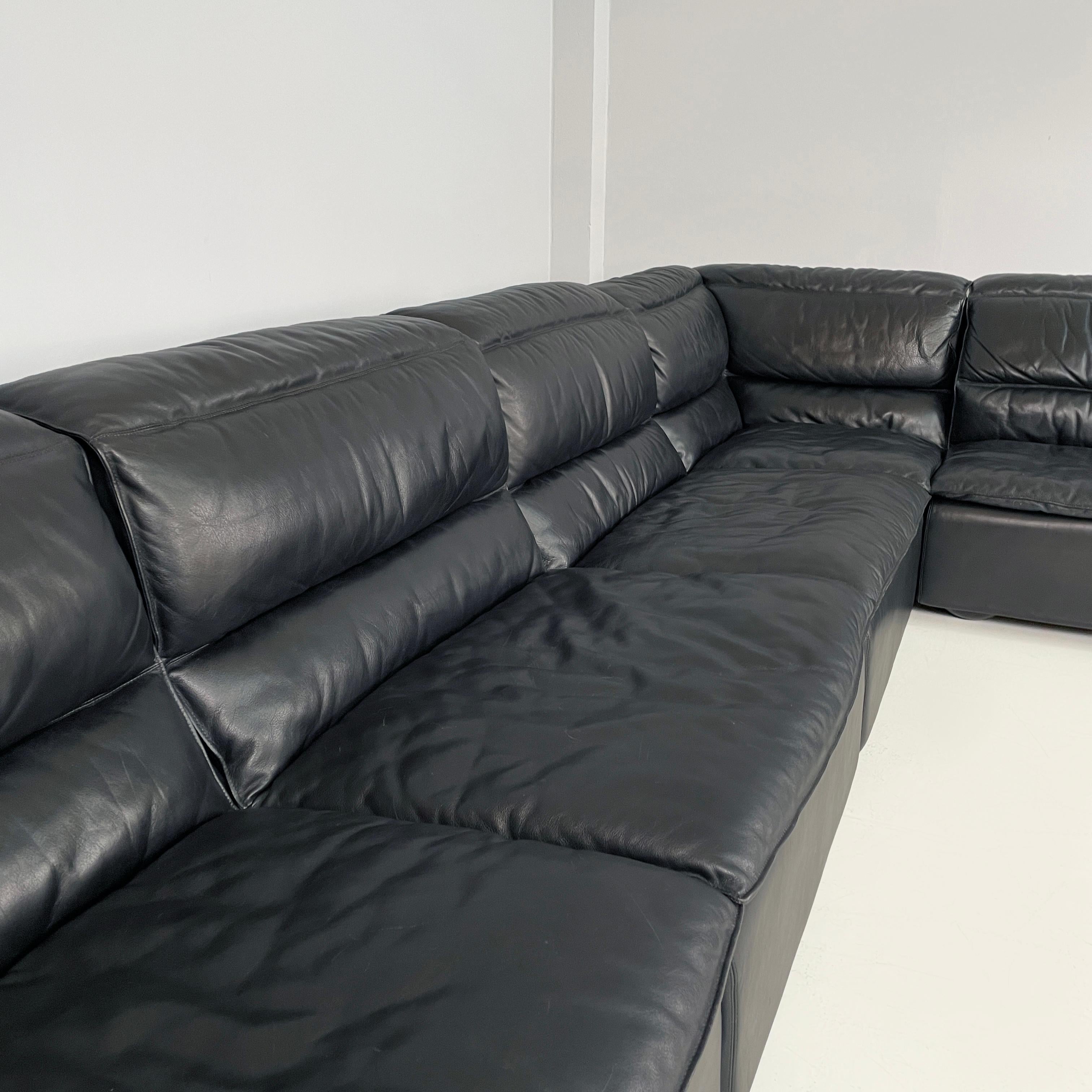 Italian modern black leather sofa Bogo Carlo Bartoli Rossi for Albizzate, 1970s For Sale 4