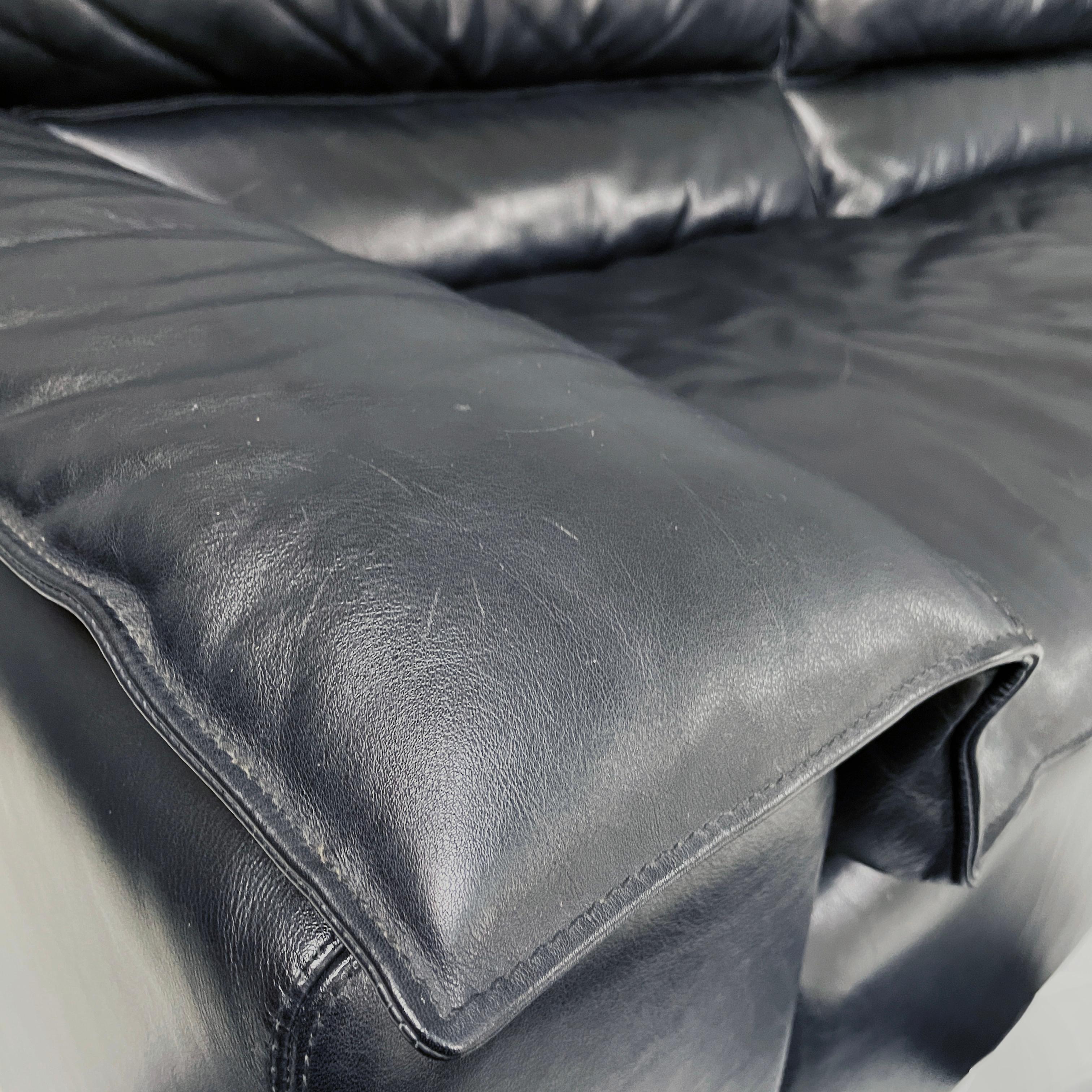 Italian modern black leather sofa Bogo Carlo Bartoli Rossi for Albizzate, 1970s For Sale 7