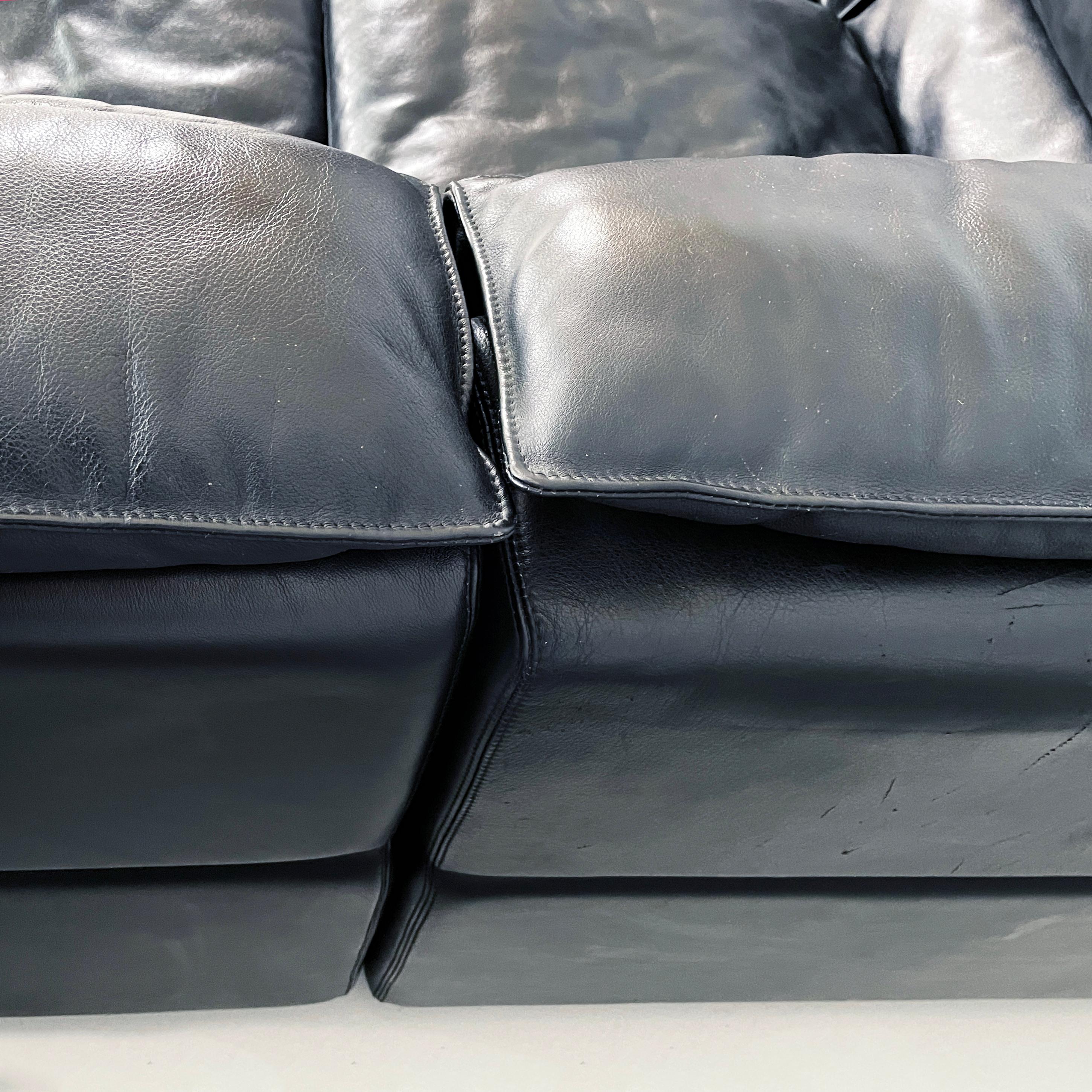 Italian modern black leather sofa Bogo Carlo Bartoli Rossi for Albizzate, 1970s For Sale 11