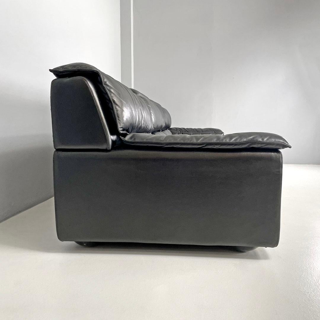 Leather Italian modern black leather sofa Bogo Carlo Bartoli Rossi for Albizzate, 1970s For Sale