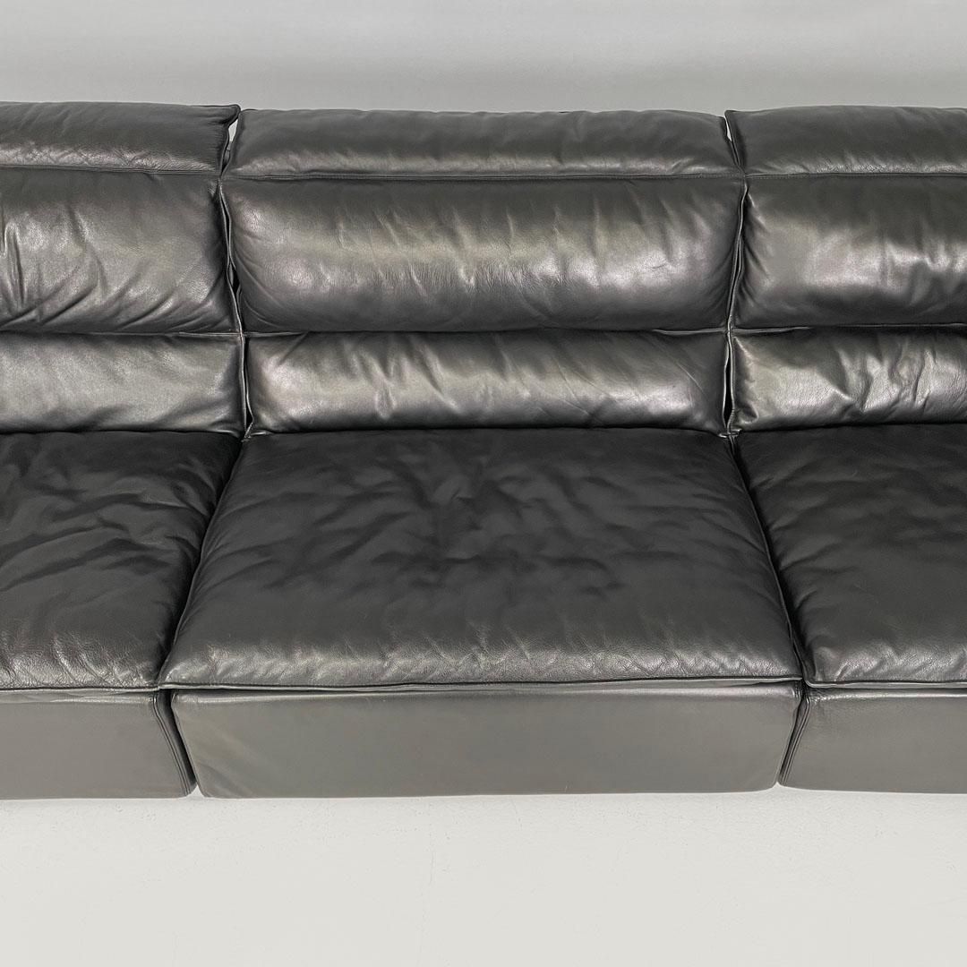 Italian modern black leather sofa Bogo Carlo Bartoli Rossi for Albizzate, 1970s For Sale 2