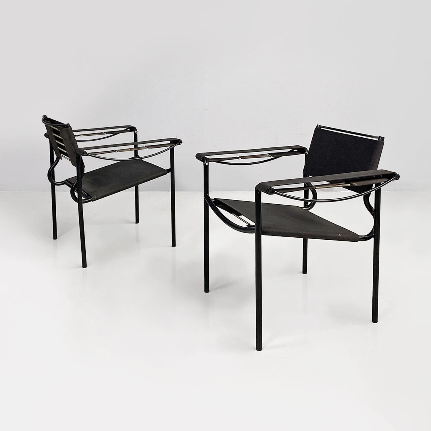 Italian modern black leather and metal Spaghetti armchairs by Giandomenico Belotti for Alias, 1980.
Spaghetti model armchairs with black painted metal structure, square seat and backrest in matt black ecological leather.
Designed by Giandomenico