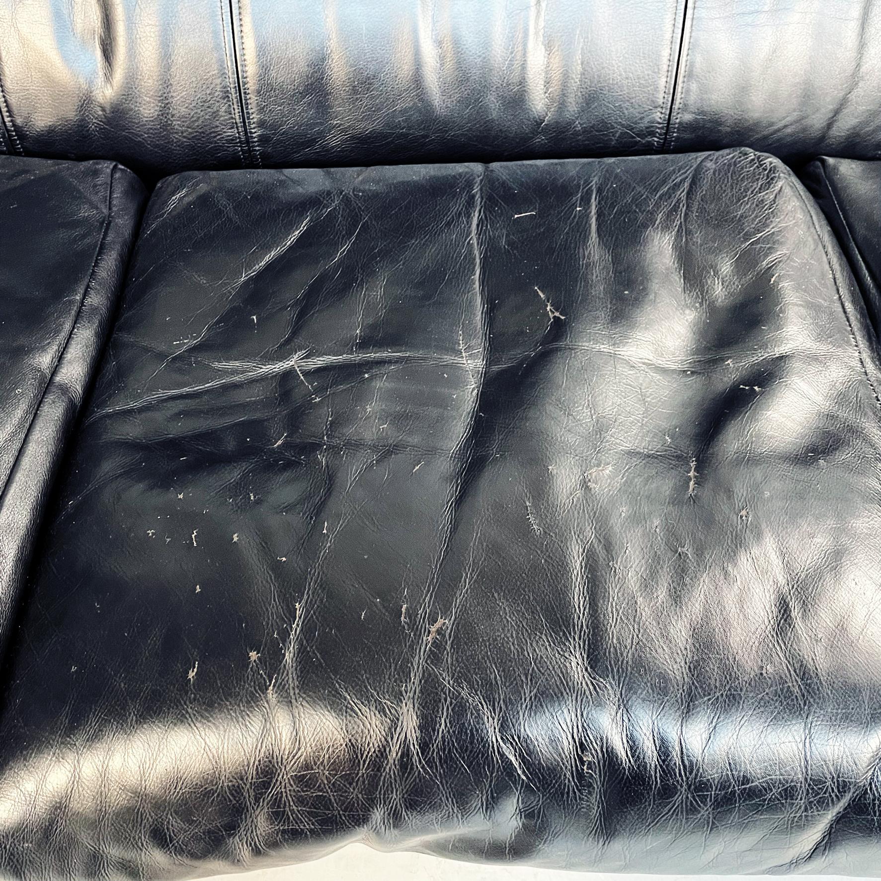 Italian Modern Black Leather Wood 3seat Sofa Bull by Frattini for Cassina, 1980s For Sale 5