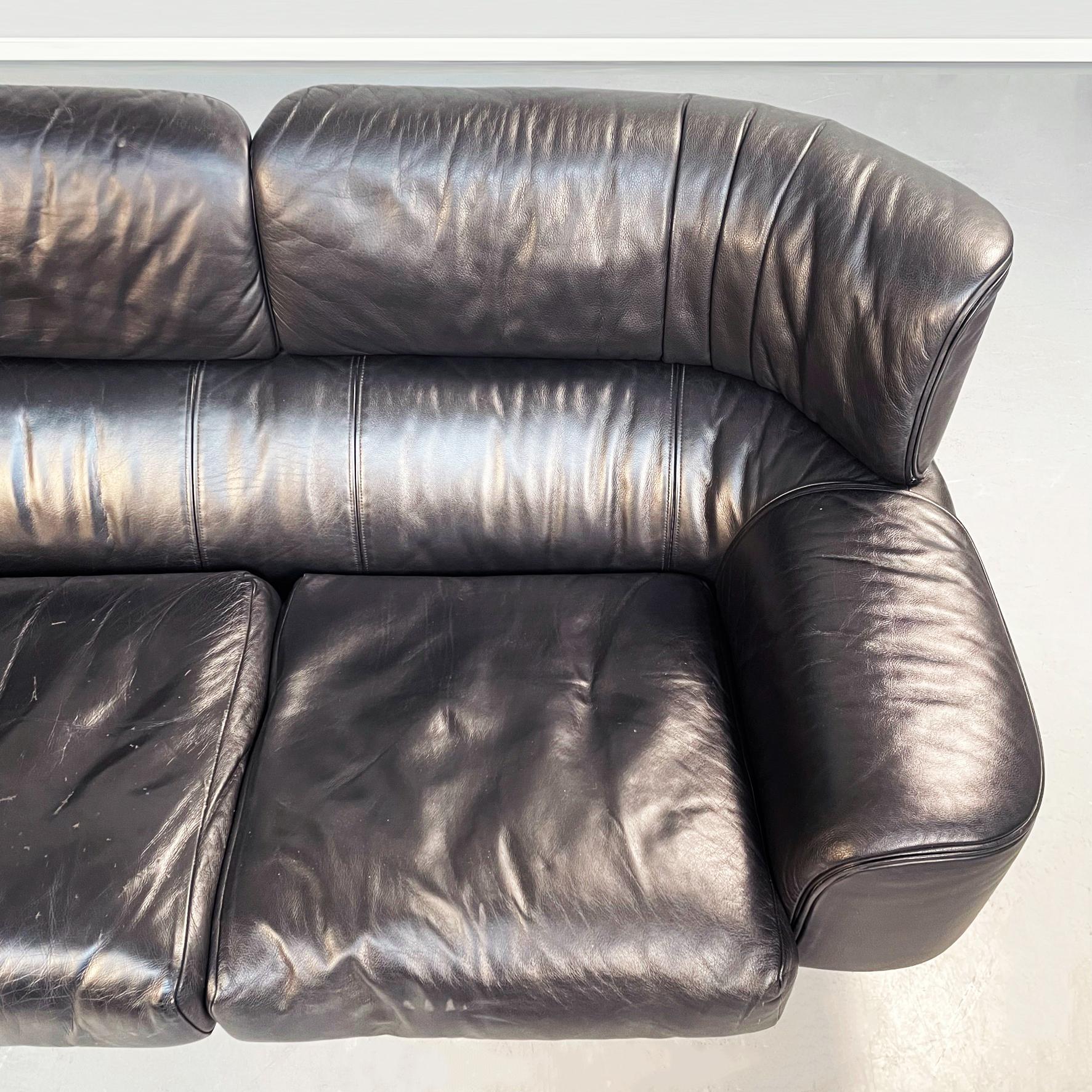 Italian Modern Black Leather Wood 3seat Sofa Bull by Frattini for Cassina, 1980s For Sale 3
