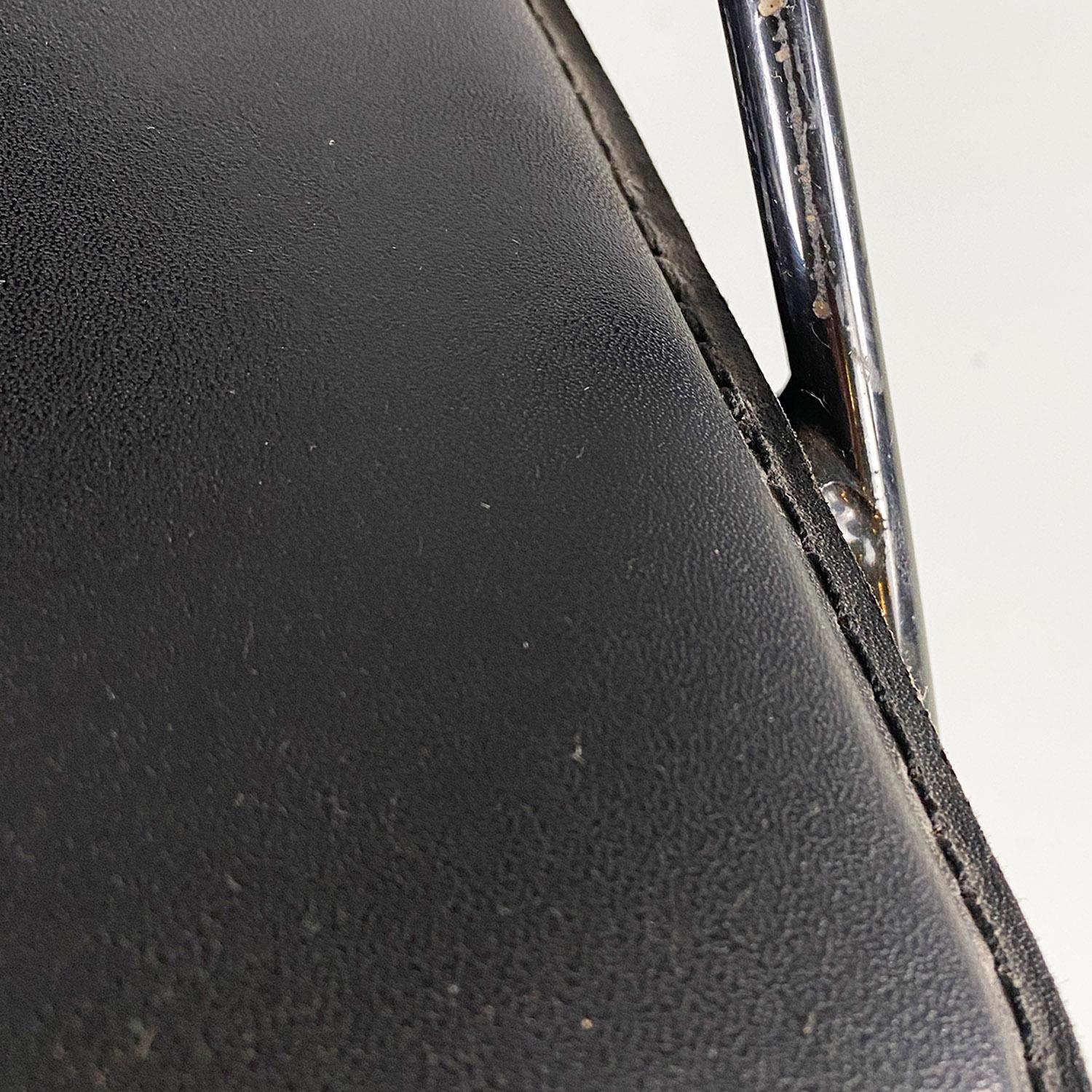 Chaises italiennes modernes en métal noir et cuir, années 1980 en vente 8