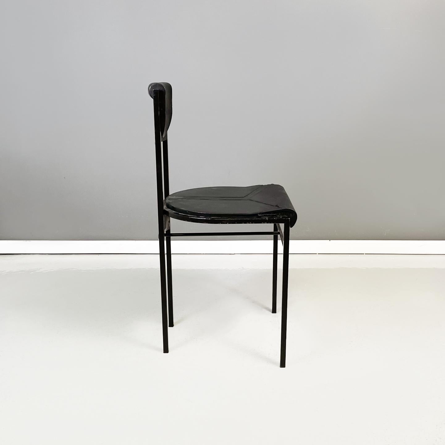 Moderne Chaise italienne moderne en métal noir et caoutchouc de Zeus, années 1990 en vente