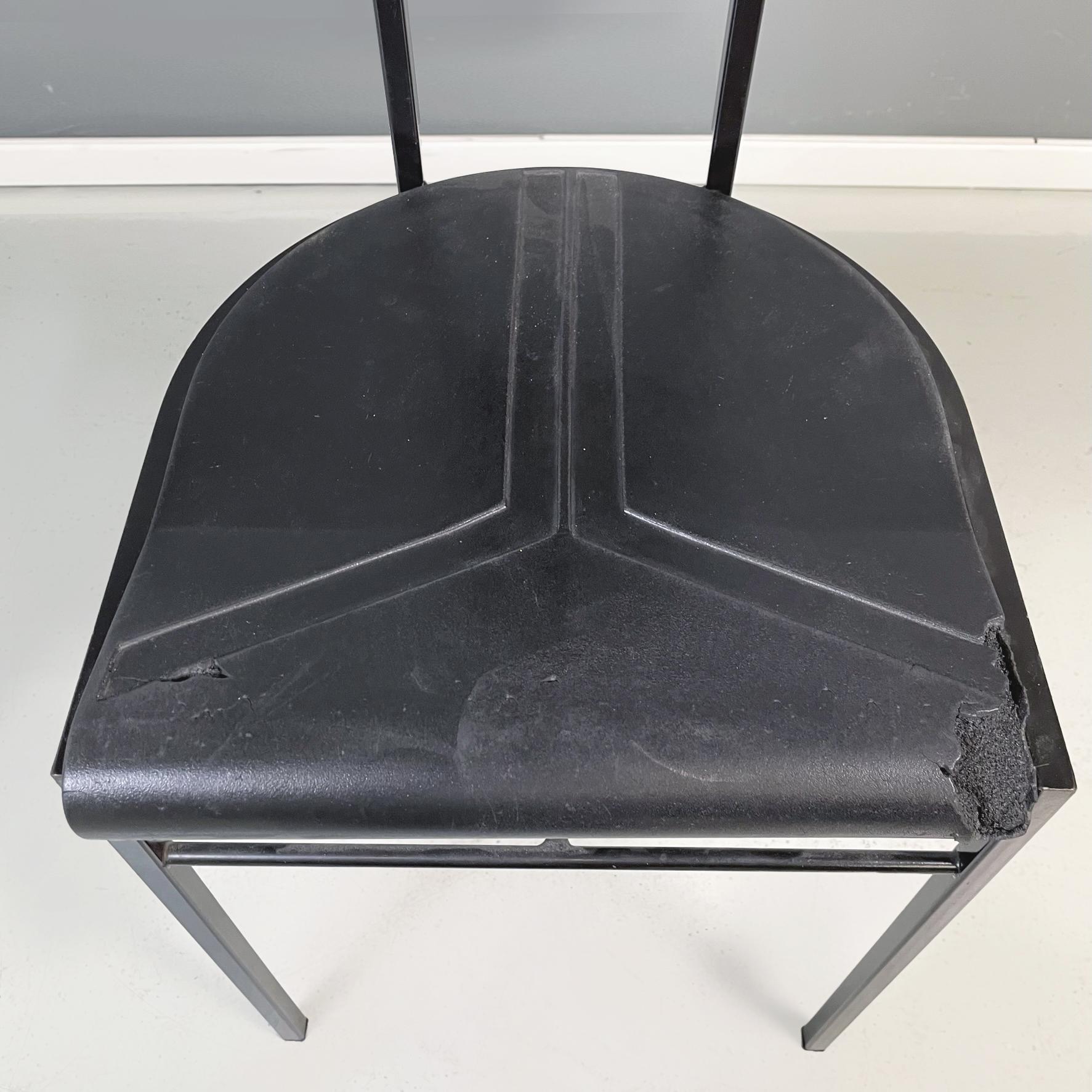 Chaise italienne moderne en métal noir et caoutchouc de Zeus, années 1990 en vente 3