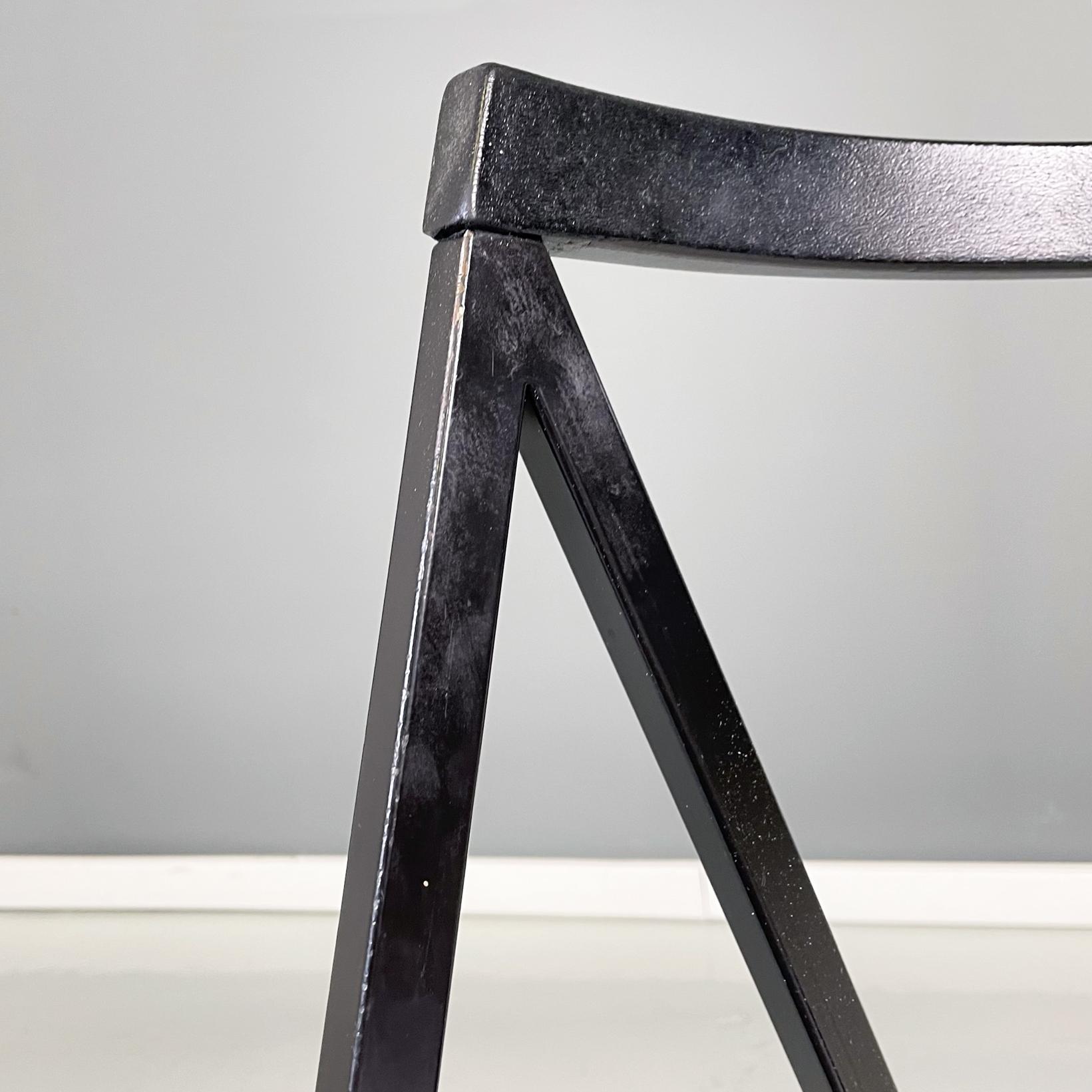 Chaise ronde italienne moderne en métal noir et caoutchouc de Zeus, années 1990 en vente 5