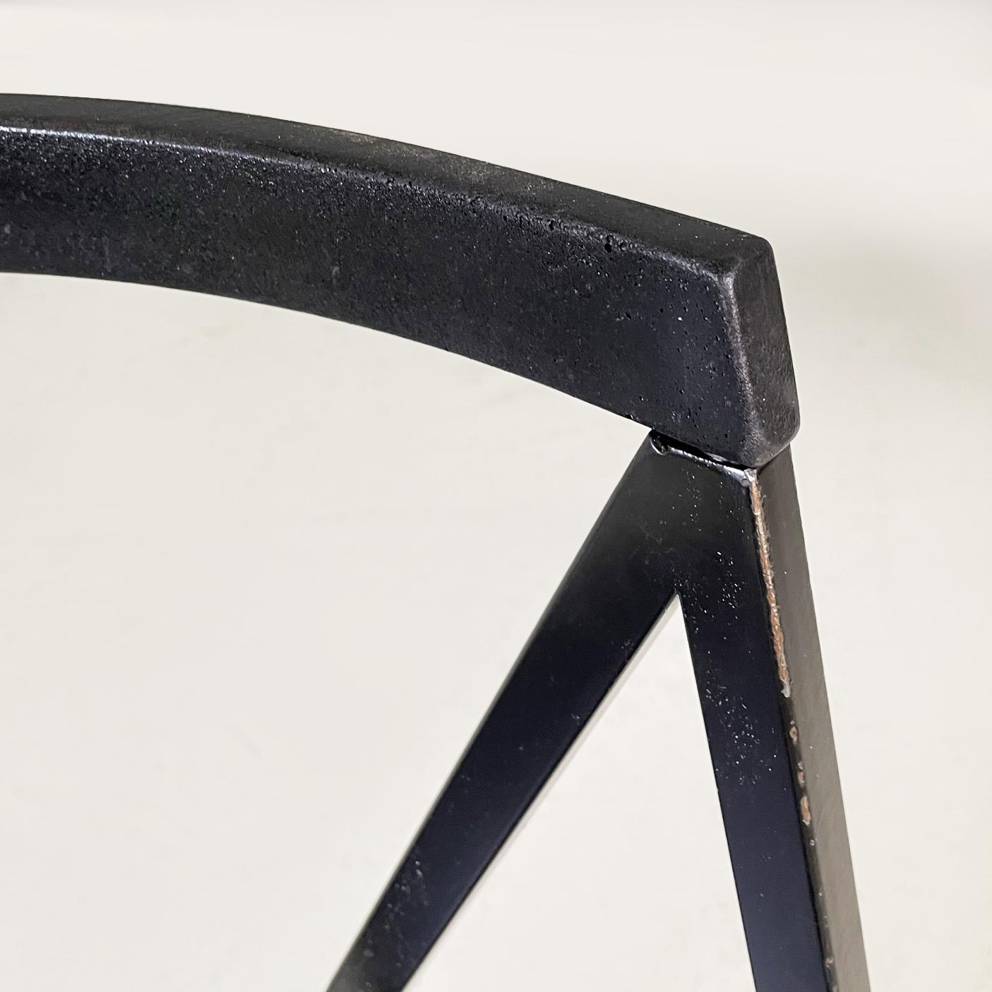 Chaise ronde italienne moderne en métal noir et caoutchouc de Zeus, années 1990 en vente 6