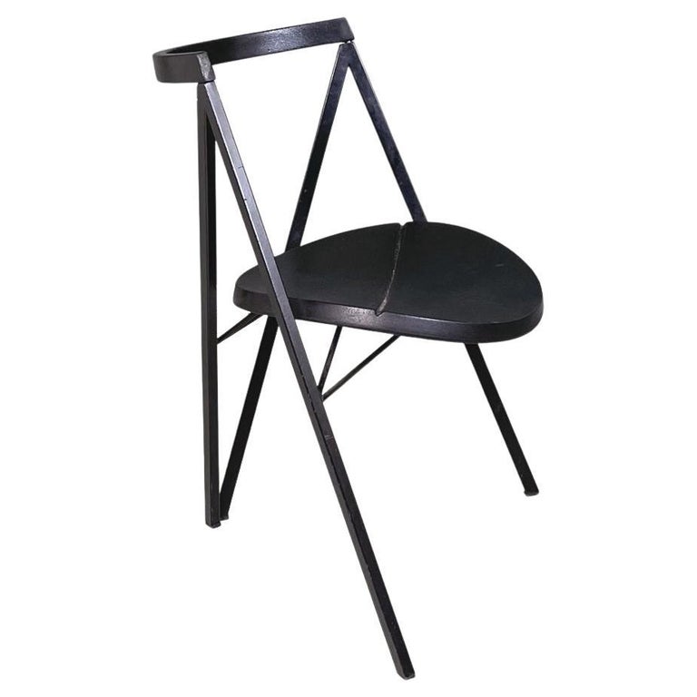 Italian Modern Black Metal and Rubber Round Chair by Zeus, 1990s For