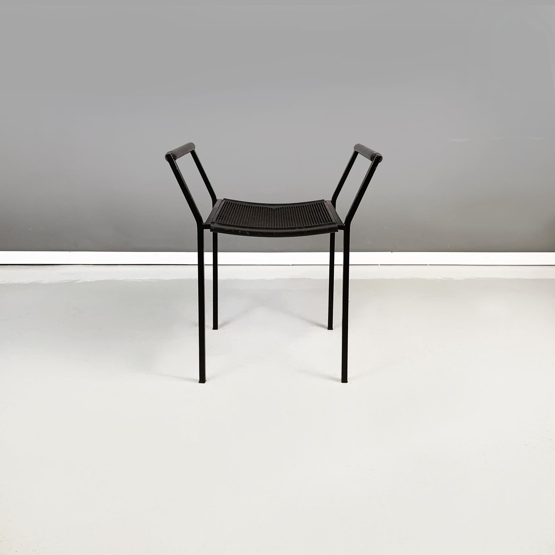 Italian modern Black metal and rubber Chair Savonarola by Maurizio Peregalli for Zeus, 1990s
Chair mod. Savonarola with square seat in textured black rubber. The structure is entirely in square section in matt black painted steel. The stool has no