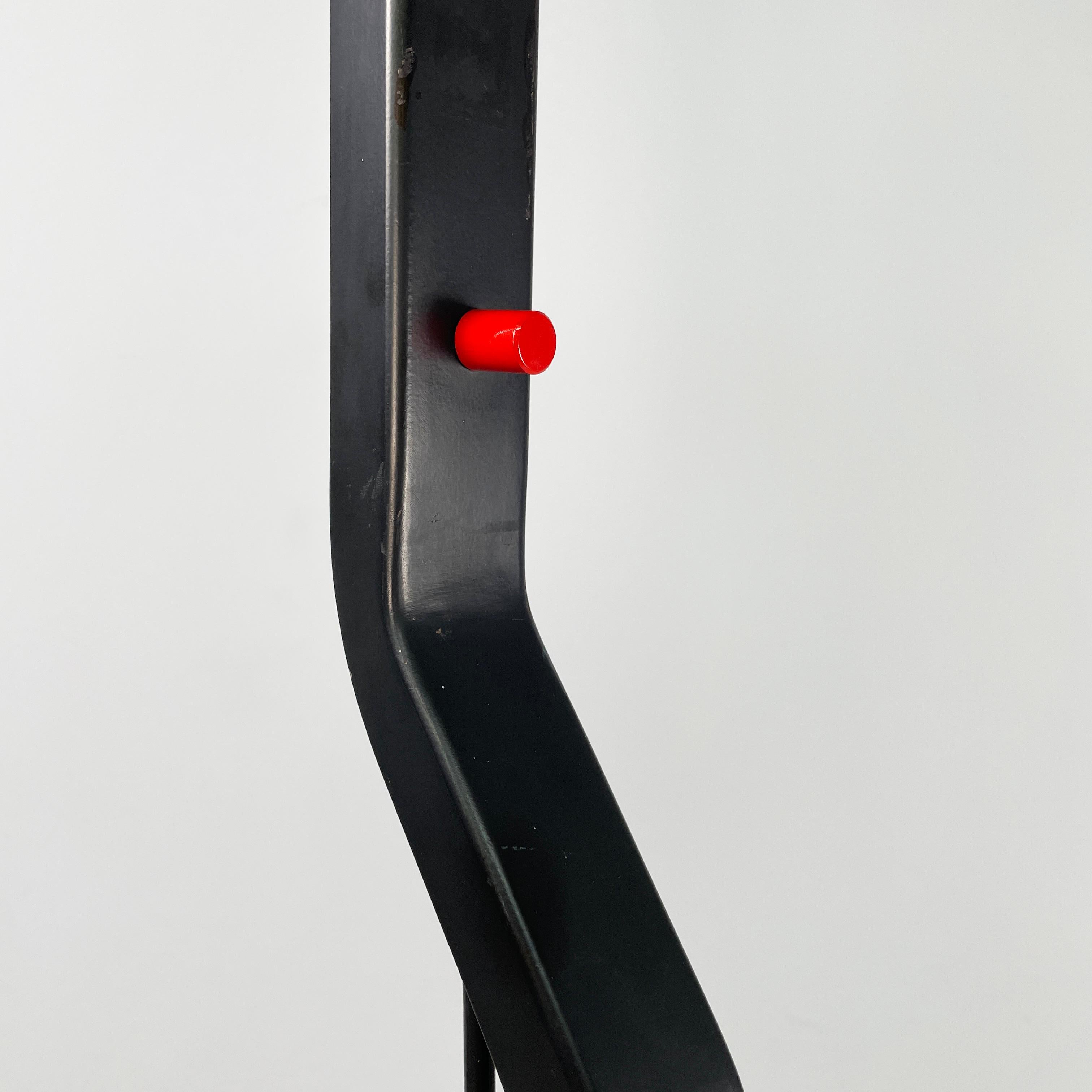 Lámpara de pie italiana moderna de metal negro Sirio by Takahama for Sirrah, años 80 en venta 3