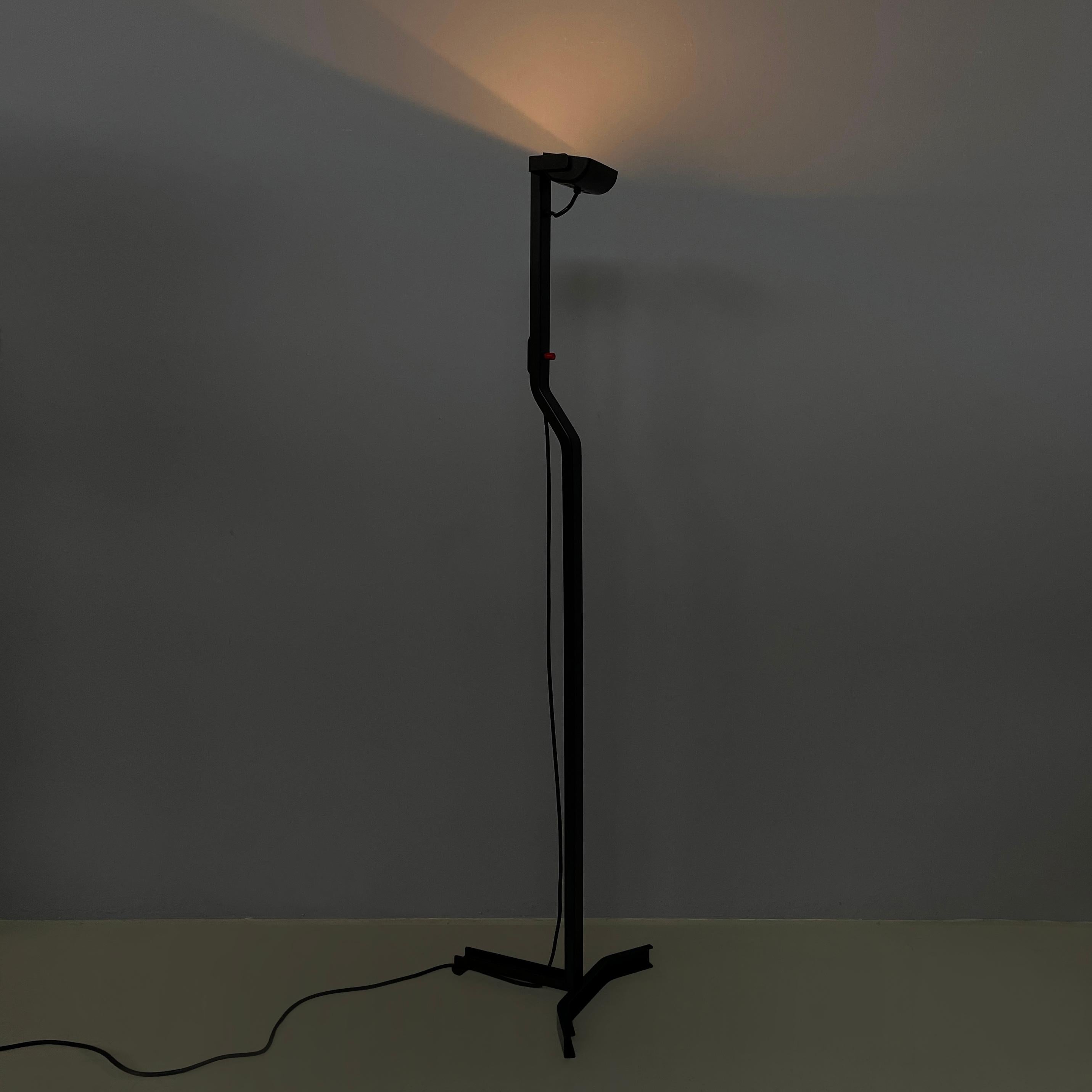 Lámpara de pie italiana moderna de metal negro Sirio by Takahama for Sirrah, años 80 Italiano en venta