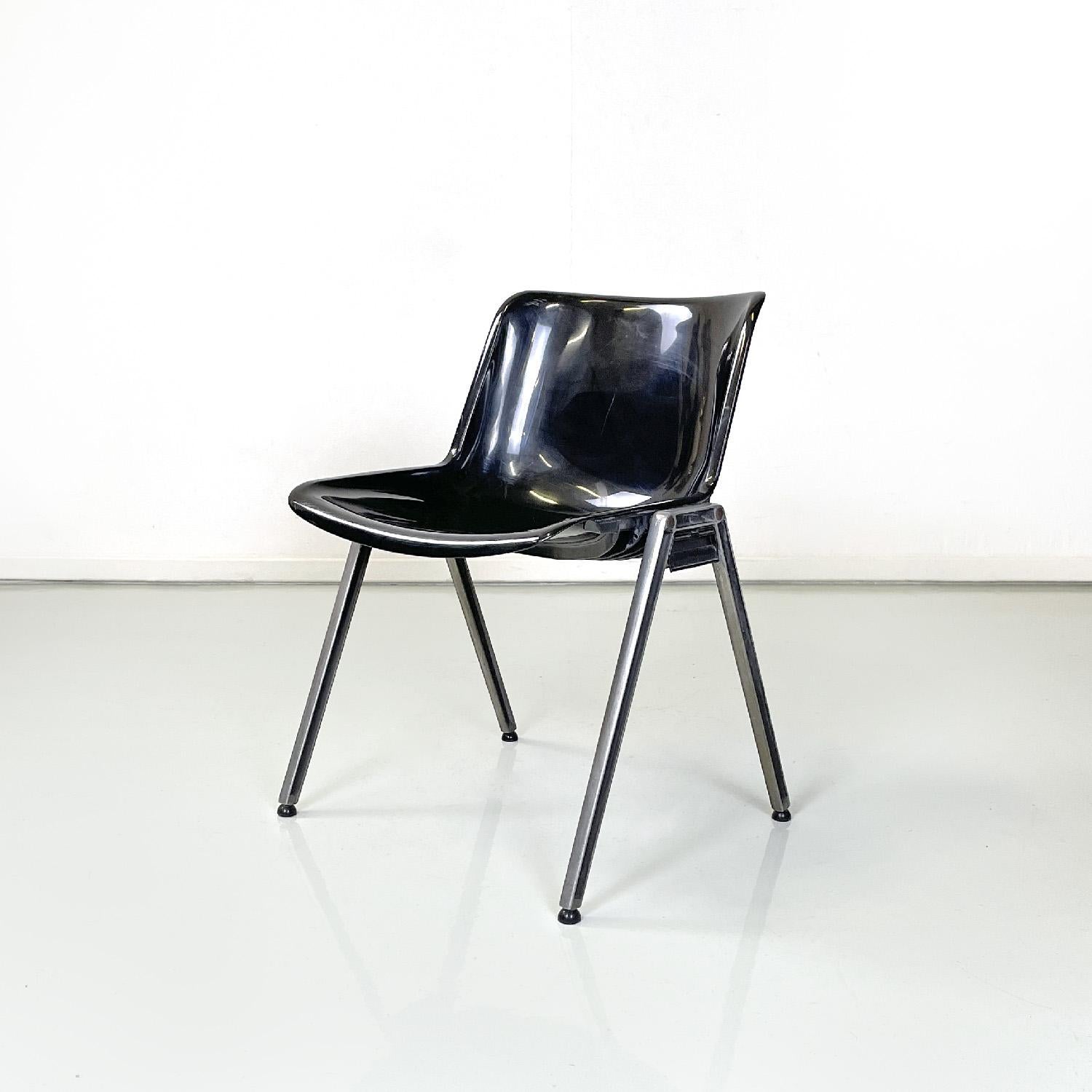 Late 20th Century Italian modern black plastic chairs Modus SM 203 by Borsani for Tecno, 1980s For Sale