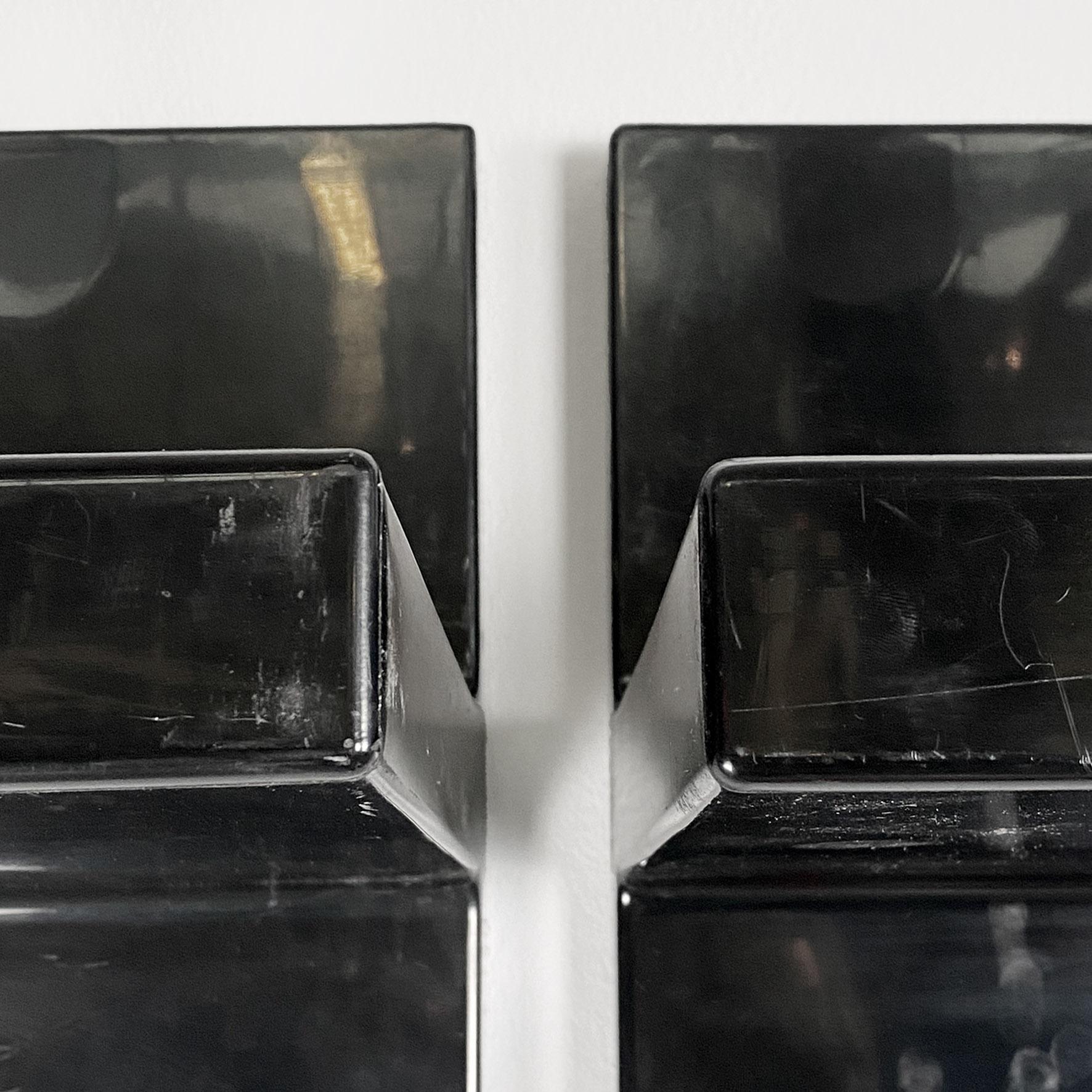 Estantería moderna italiana de plástico negro brillante de Marcello Siard para Kartell, años 70 finales del siglo XX en venta