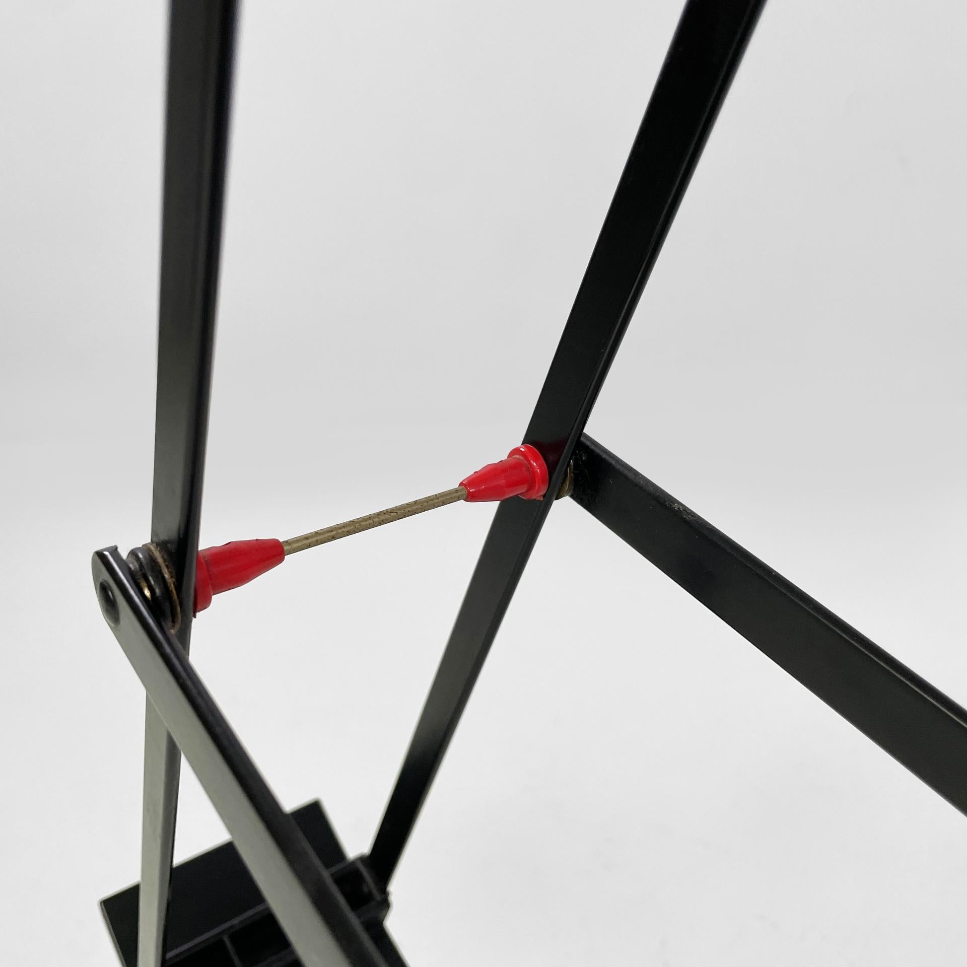 Lámparas de sobremesa negras modernas italianas Tizio de Richard Sapper para Artemide, años 80 en venta 6