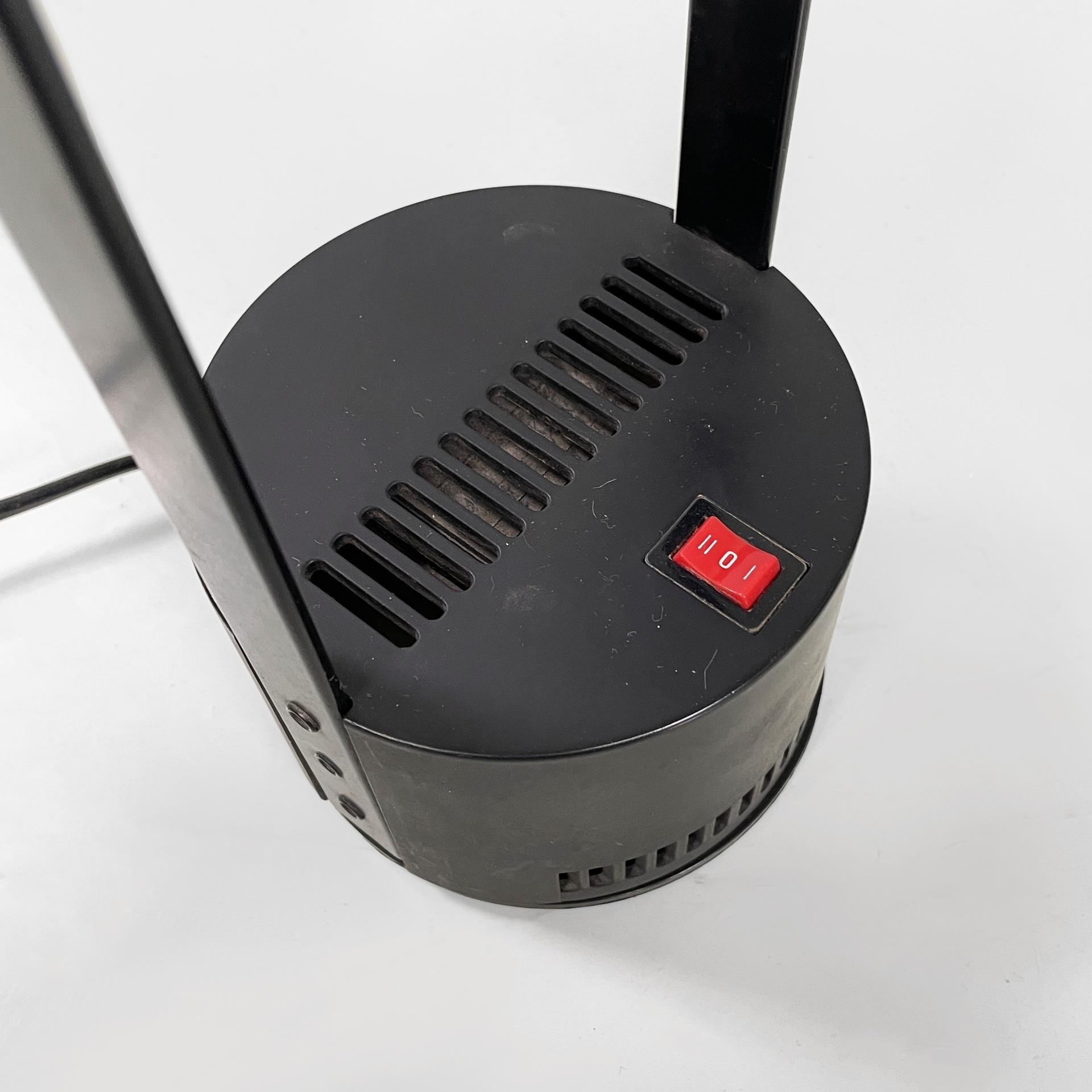 Lámparas de sobremesa negras modernas italianas Tizio de Richard Sapper para Artemide, años 80 en venta 11